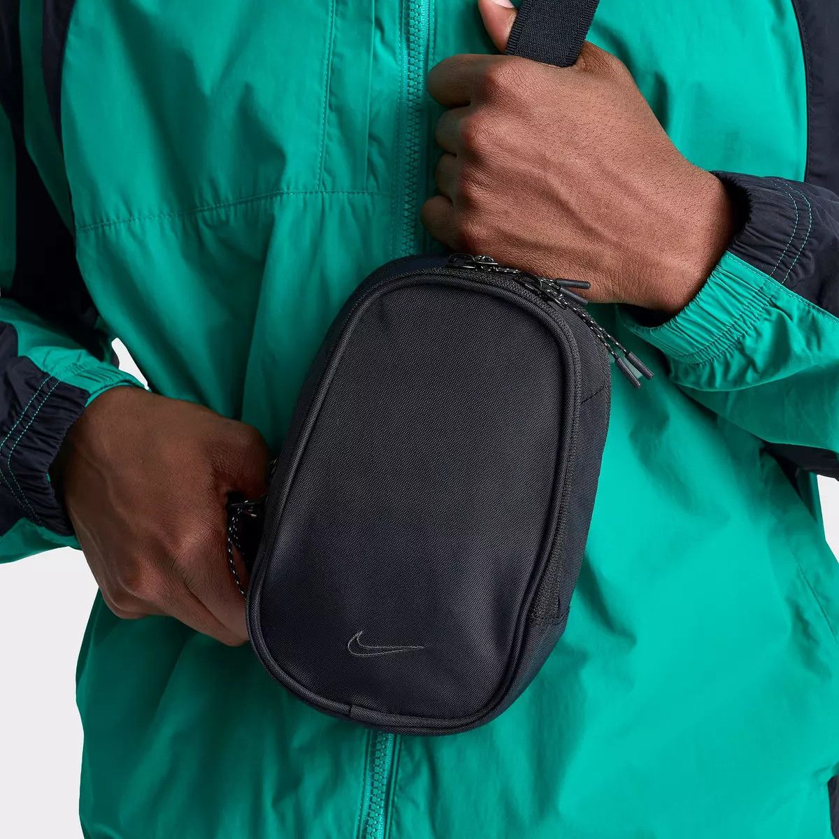 Nike NIKE SPORTSWEAR COMMUTE CROSSBODY BAG (1L) Size ONE SIZE - 1 Thumbnail