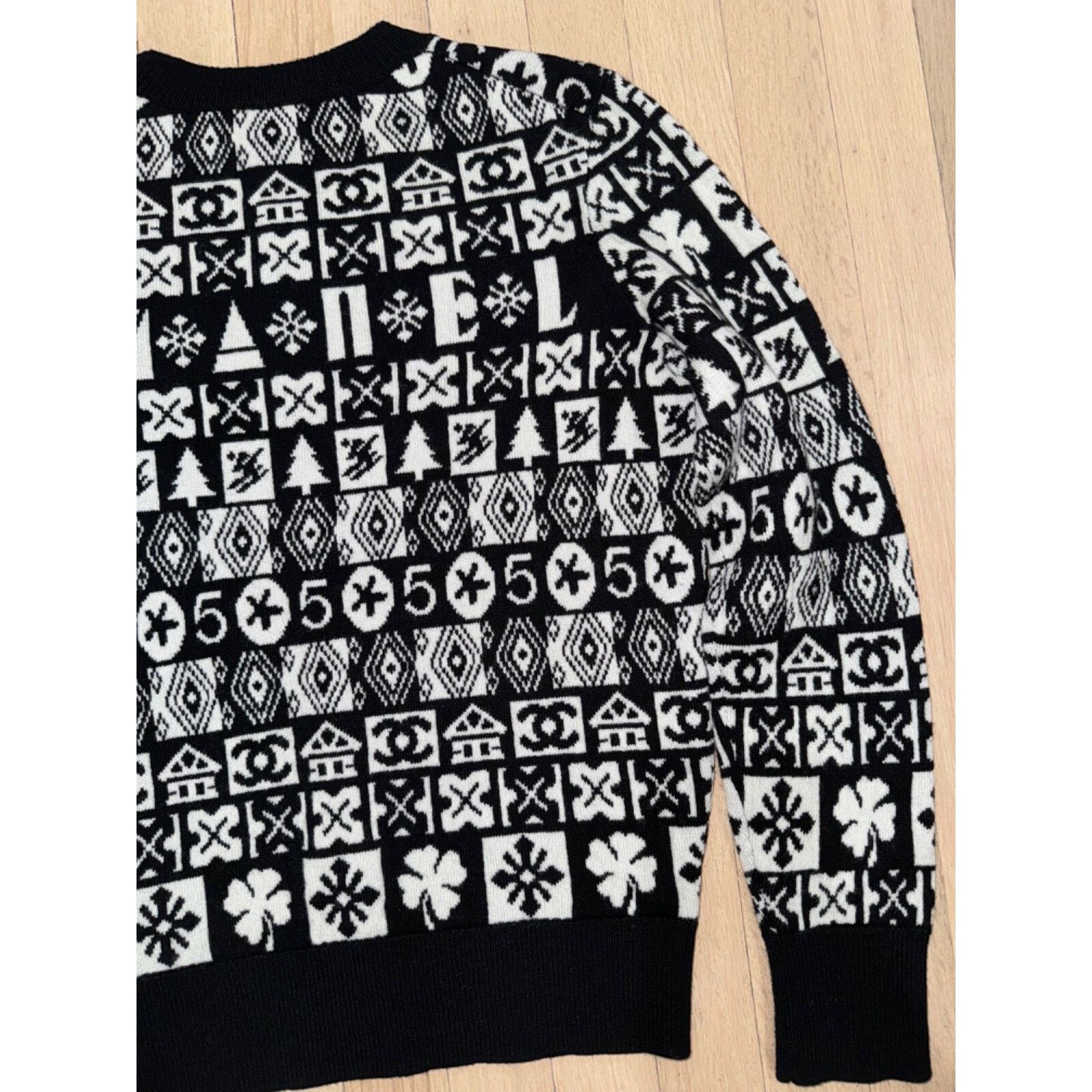 Chanel Chanel 19B Coco Neige Ski Black White CC Long Sleeve Size XS / US 0-2 / IT 36-38 - 13 Thumbnail