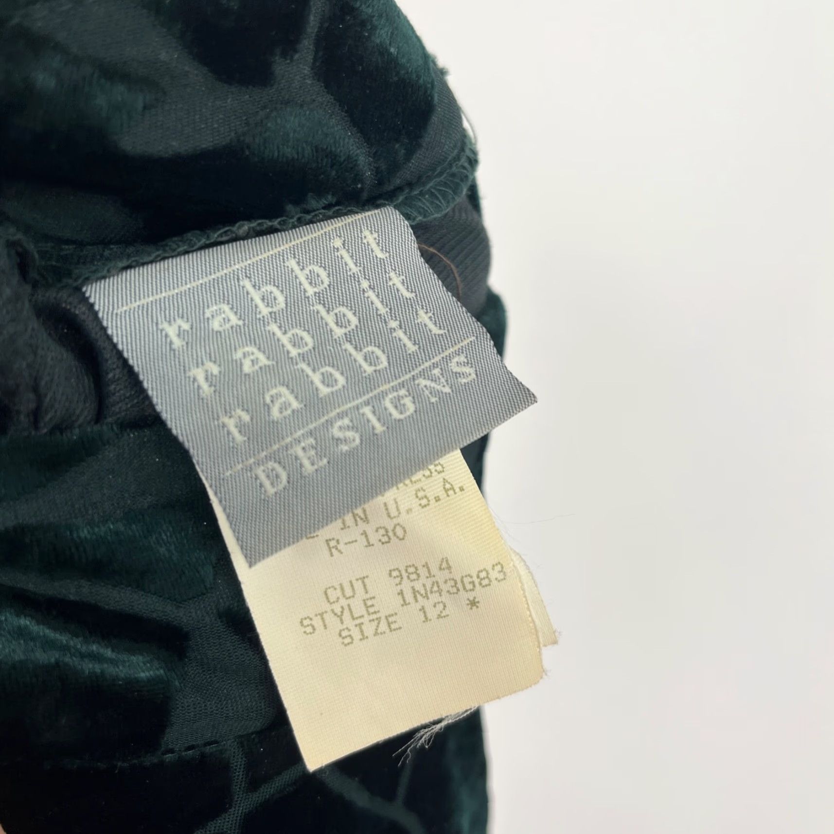 Velour VINTAGE Rabbit Designs Velour Leaf Print Mock neck Green Women's Dress Mini Dress 1990s Eveningwear Clubwear 38 34 36" Hip 44" M/L XS? Size XXS / US 00 / IT 34 - 6 Thumbnail