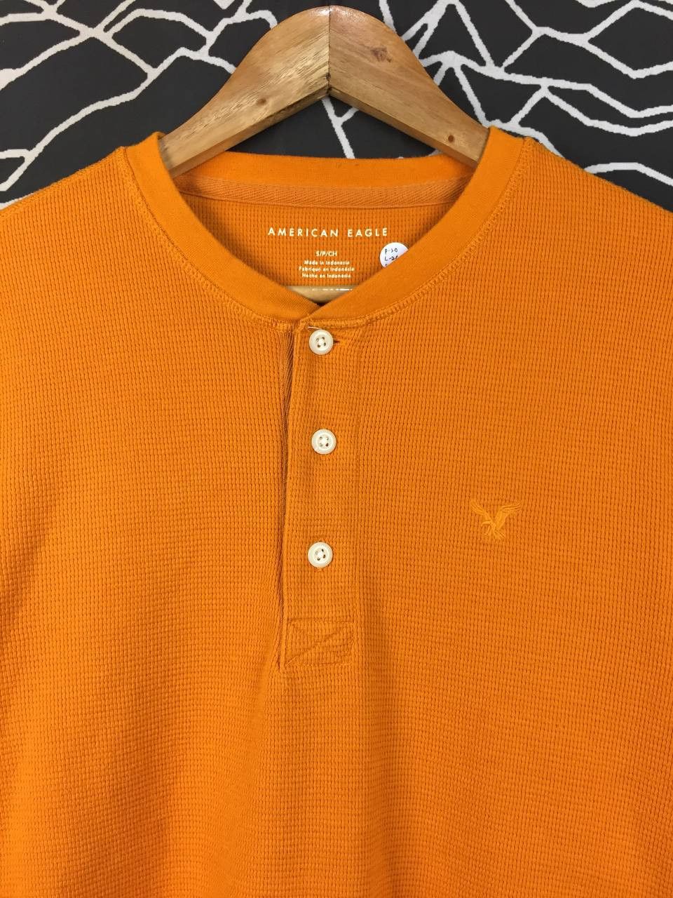 American Eagle Outfitters American Eagle Waffle Knit Thermal Henley Long Sleeve Tee Size US S / EU 44-46 / 1 - 3 Thumbnail