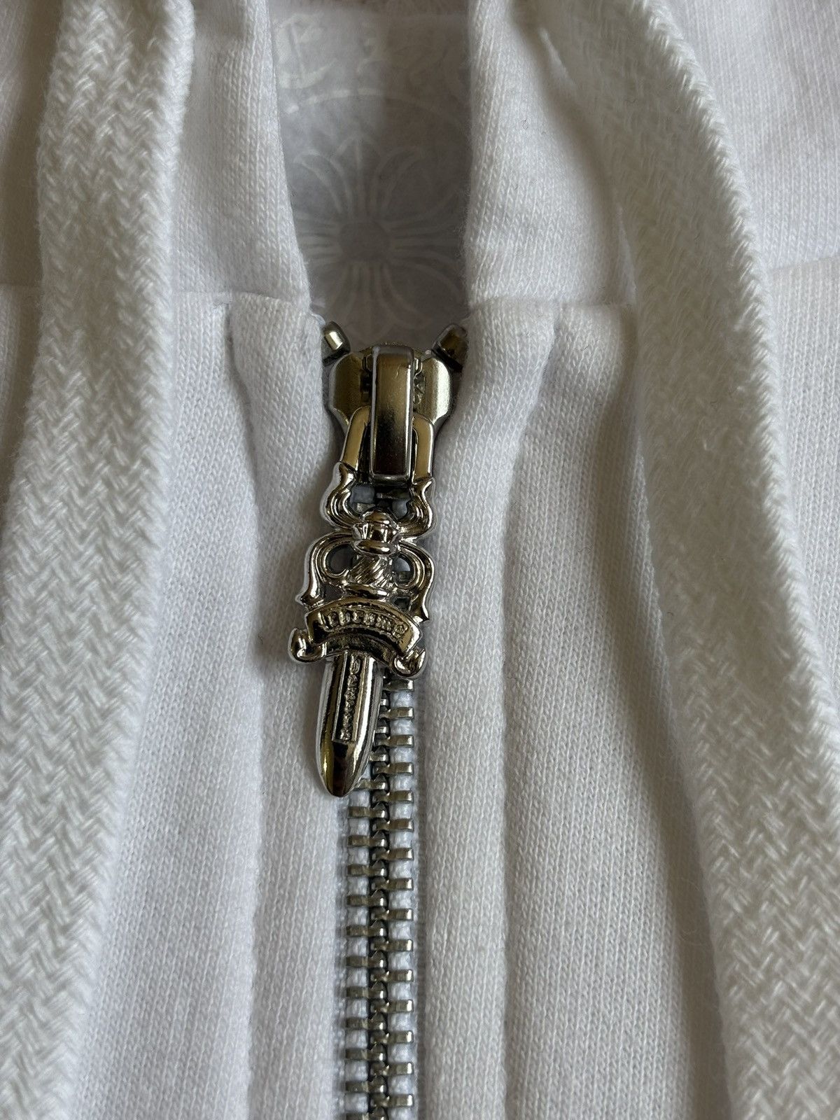 Chrome Hearts Chrome Hearts White Vertical Logo Zipup Hoodie Size US L / EU 52-54 / 3 - 7 Thumbnail