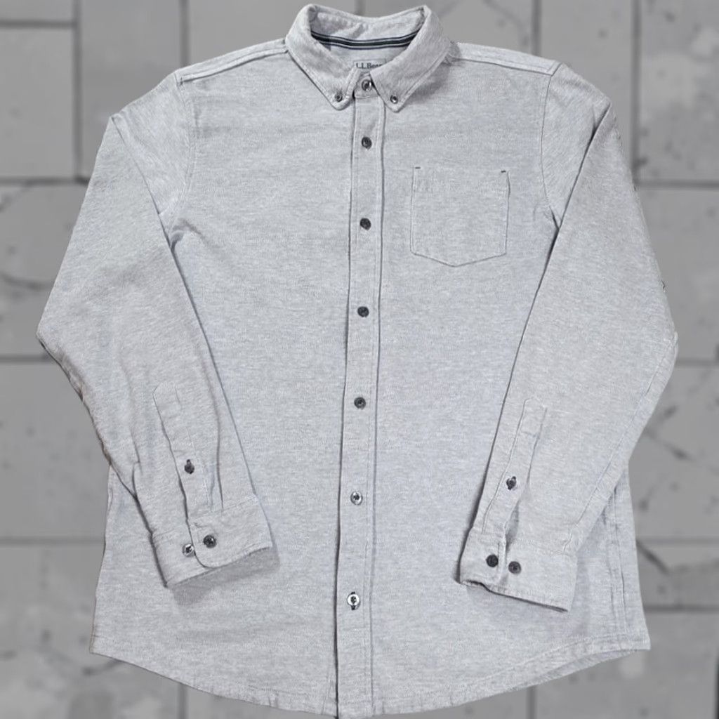 Vintage L.L.Bean Performance Piqué-Knit Oxford Shirt Long-Sleeve Gray L Shirt Mens Button-Up Knit Oxford Slightly Fitted Casual Vintage No Size US L / EU 52-54 / 3 - 1 Thumbnail