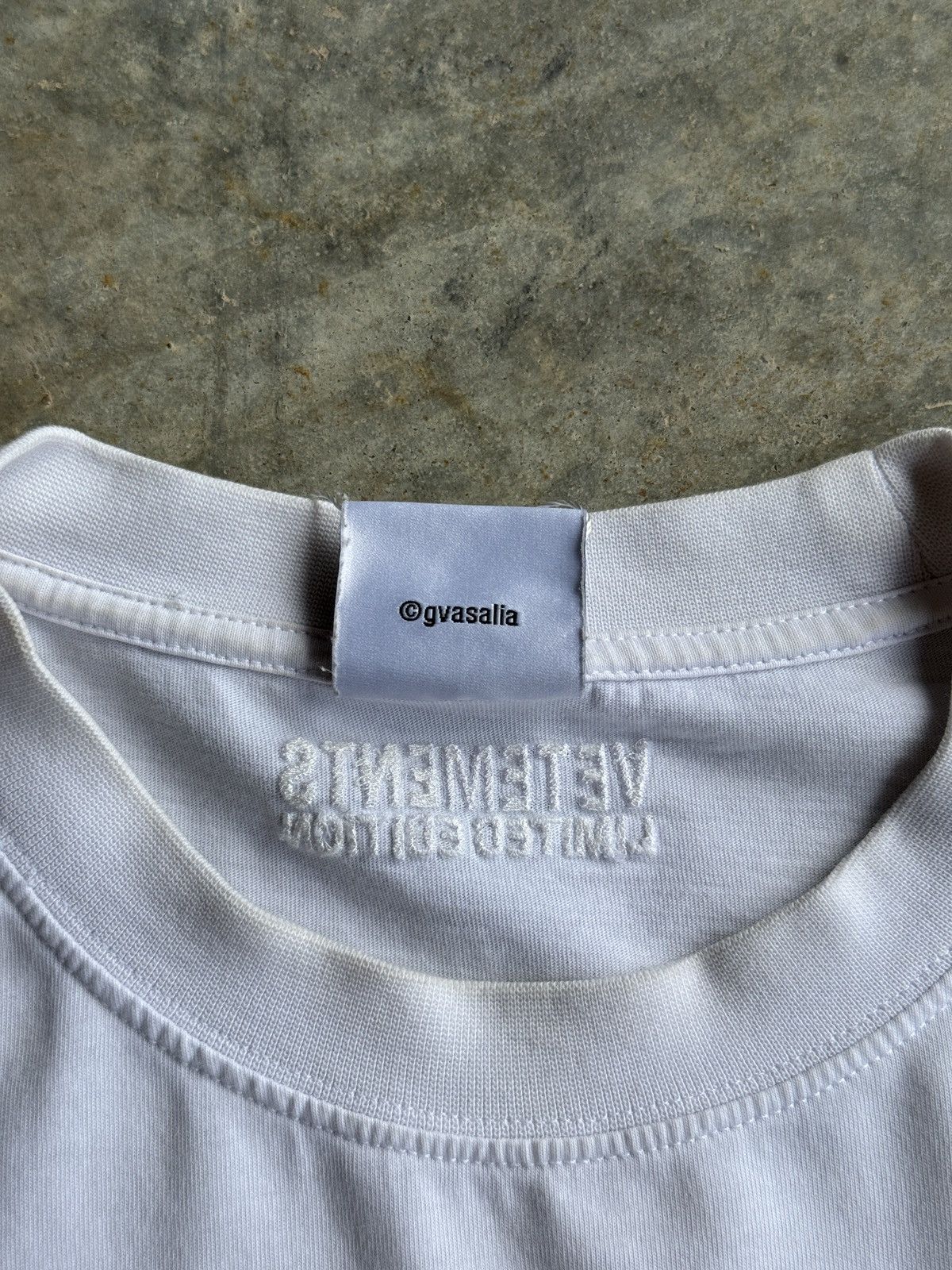 Designer × Vetements *RARE* VETEMENTS GVASALIA MAINSTREAM DOUBLE FACE TEE Size US XS / EU 42 / 0 - 7 Thumbnail