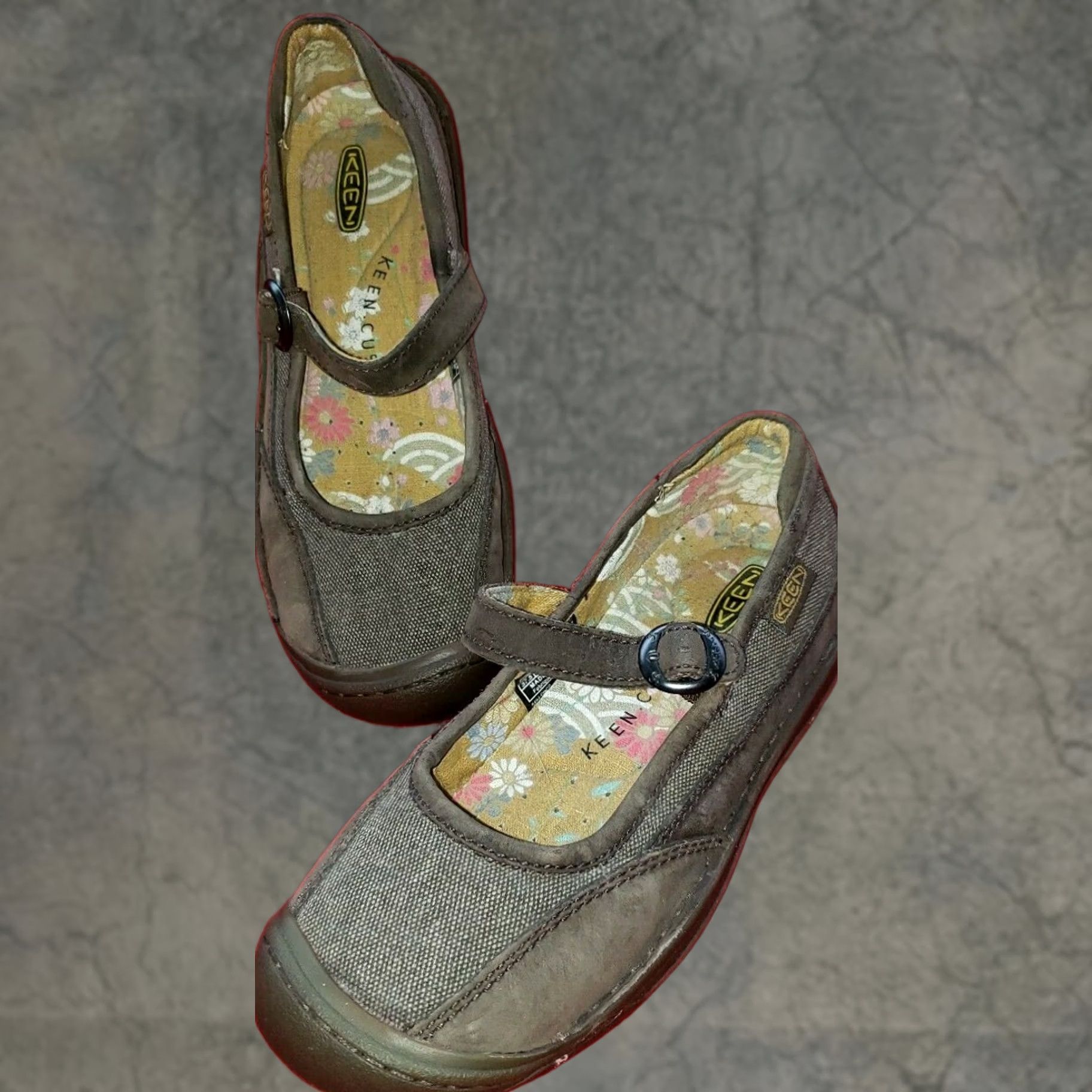 KEEN VINTAGE Keen Summer Buckle Mary Jane Flats? Size US 5 / IT 35 - 1 Thumbnail