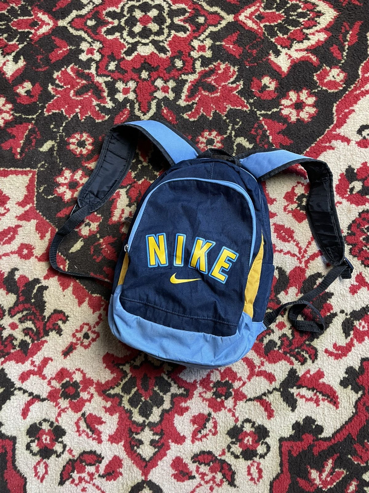 Vintage nike backpack top