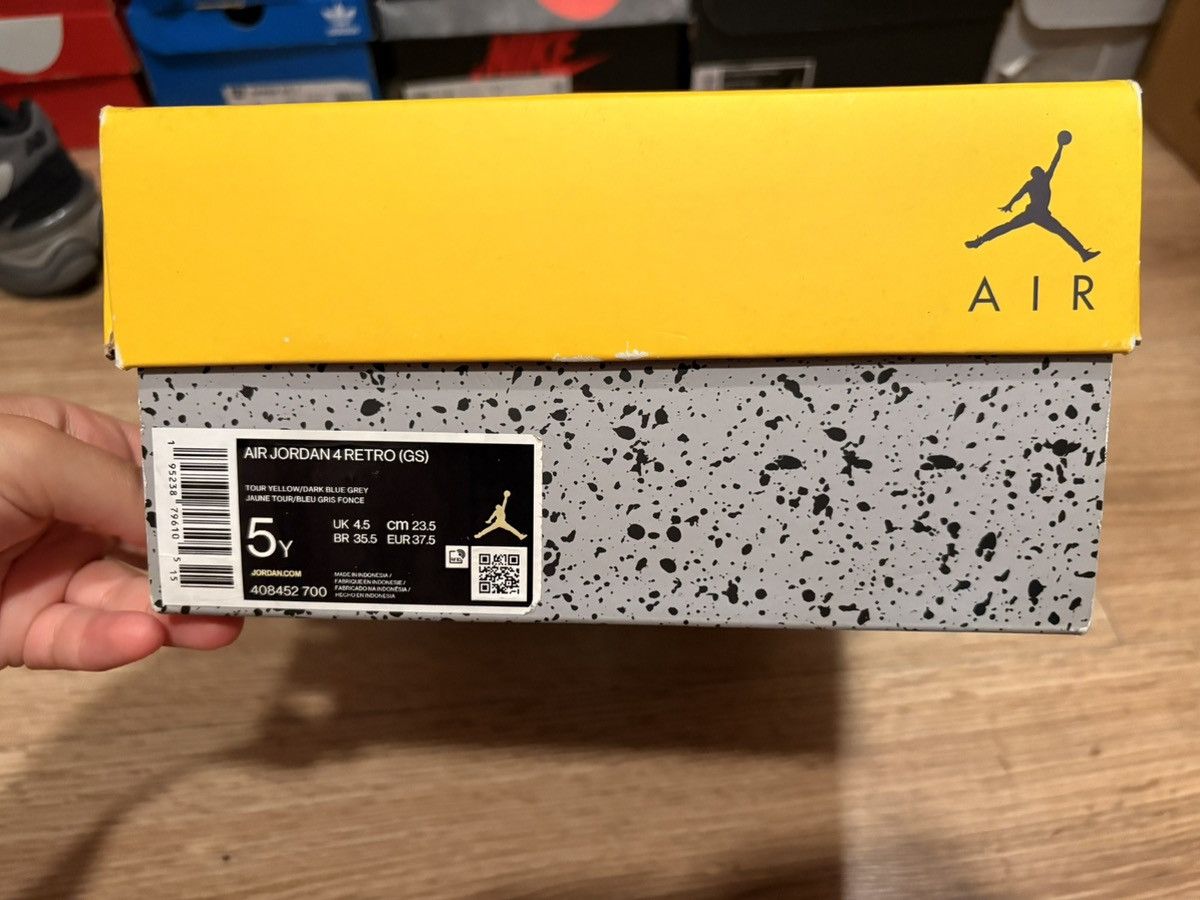 Jordan Brand Jordan 4 yellow thunder Size US 5 / EU 37 - 7 Thumbnail
