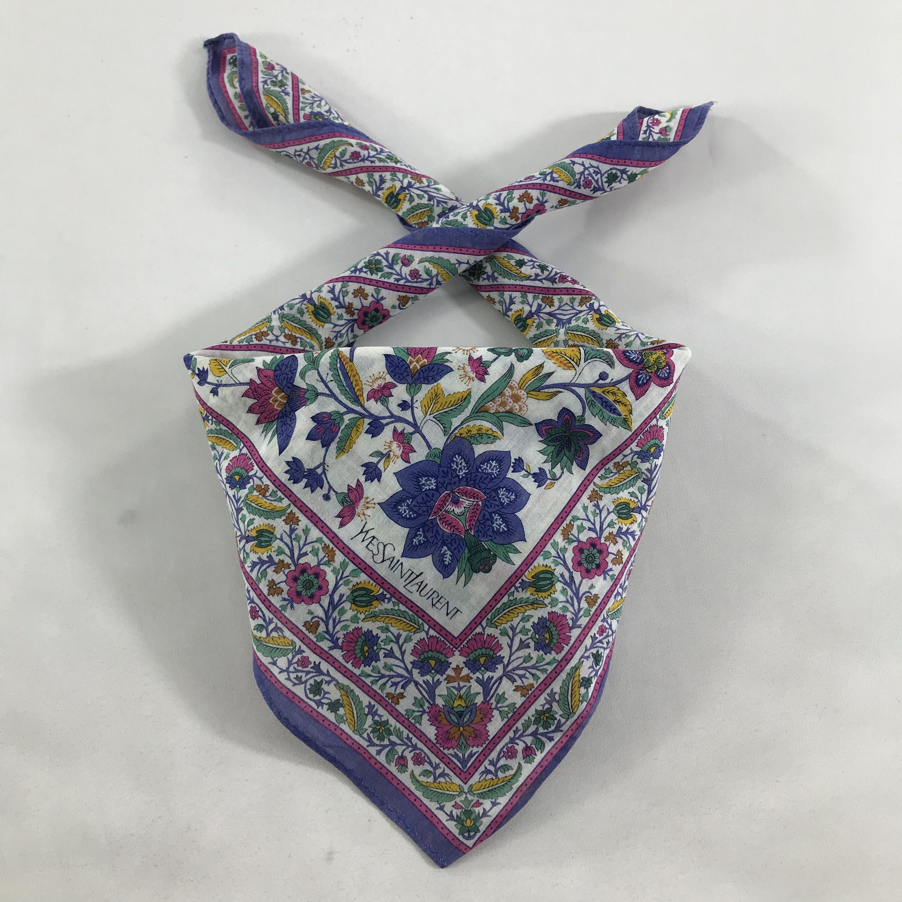 Vintage Yves Saint Laurent Bandana / Handkerchief/Neckerchief -S1724 Size ONE SIZE - 3 Thumbnail