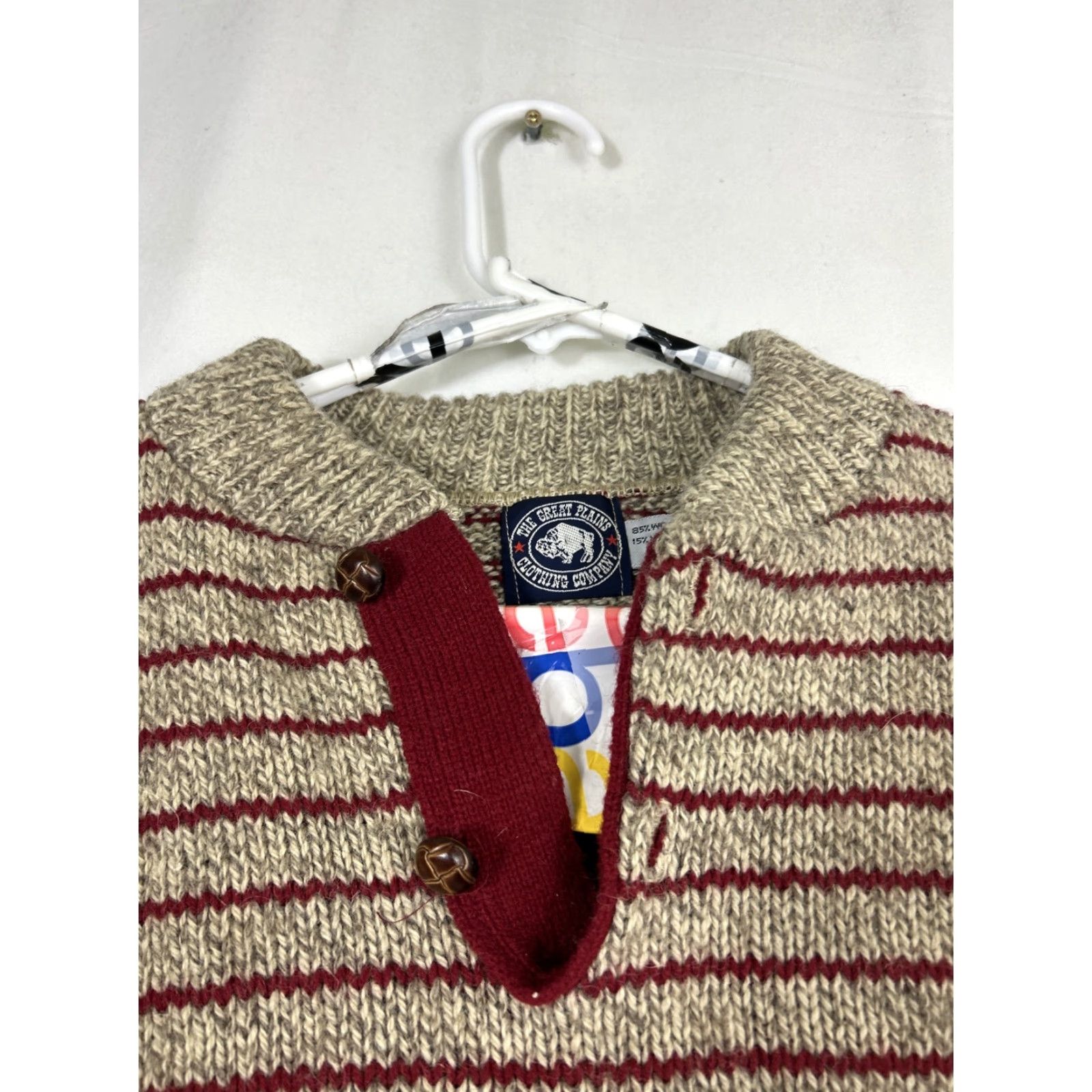 THE GREAT The Great Plains Mens M Wool Blend Henley Pullover Sweater Beige Red Stripes M Wool Blend Henley Pullover Sweater Mens Beige Red Stripes Size US M / EU 48-50 / 2 - 3 Thumbnail