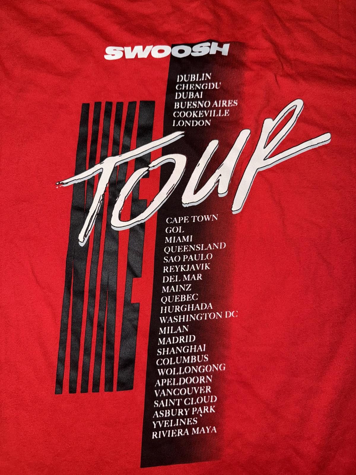 Nike Nike Sportwear Men’s Swoosh On Tour T-Shirt Limited Size US L / EU 52-54 / 3 - 8 Thumbnail