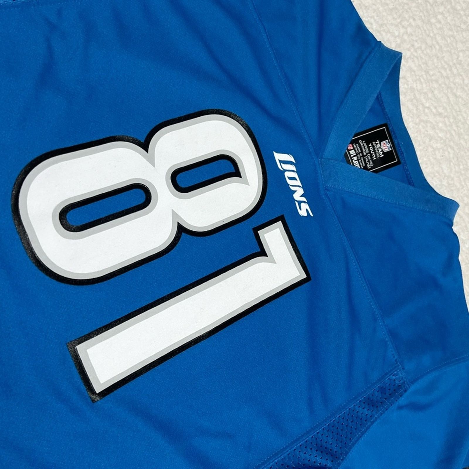 NFL New Rare 2012 Youth Detroit Lions Calvin Johnson Jersey Size US M / EU 48-50 / 2 - 4 Thumbnail