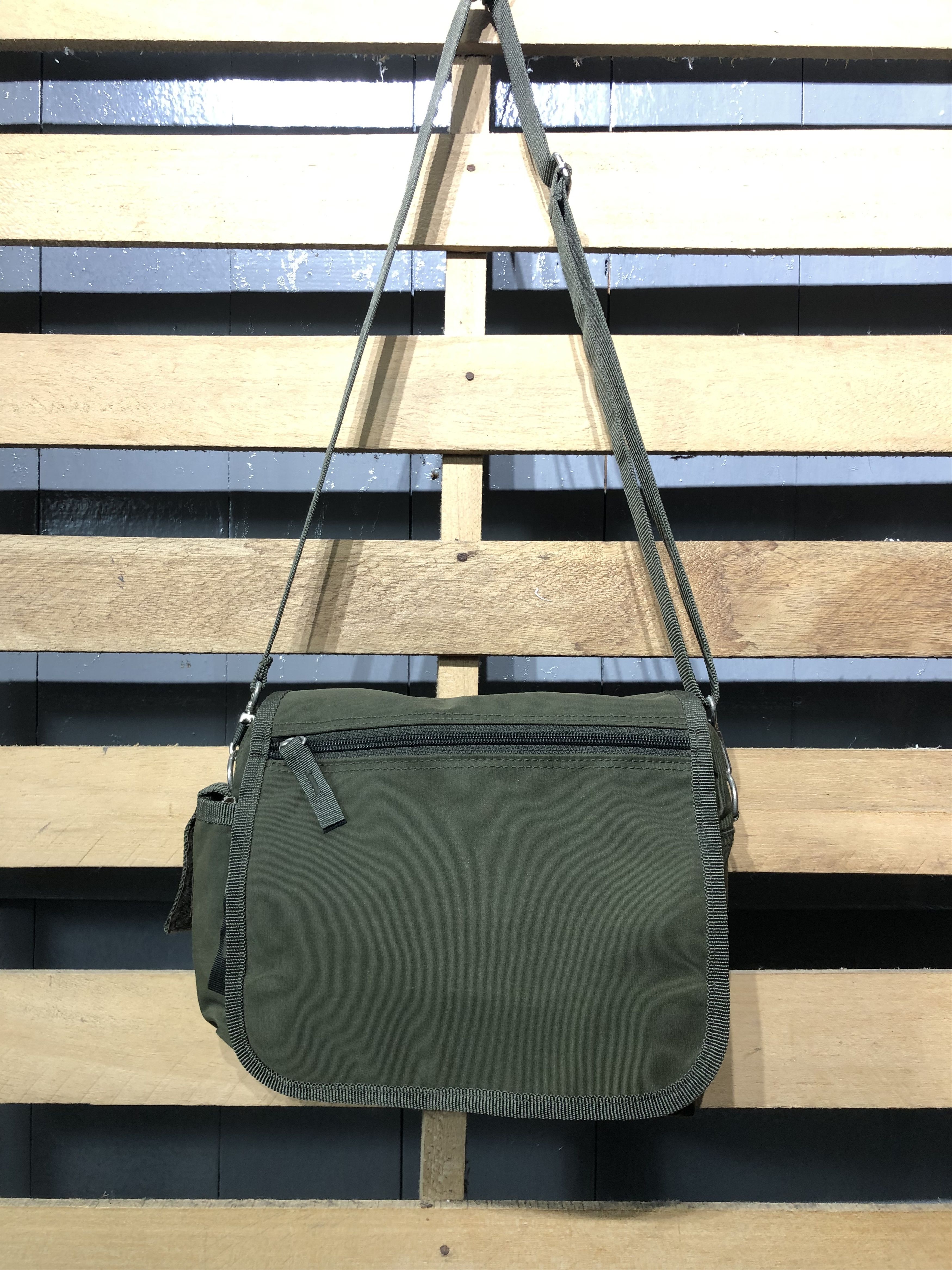 Japanese Brand Japanese Olive Green Style Nylon Crossbodybag Size ONE SIZE - 9 Thumbnail