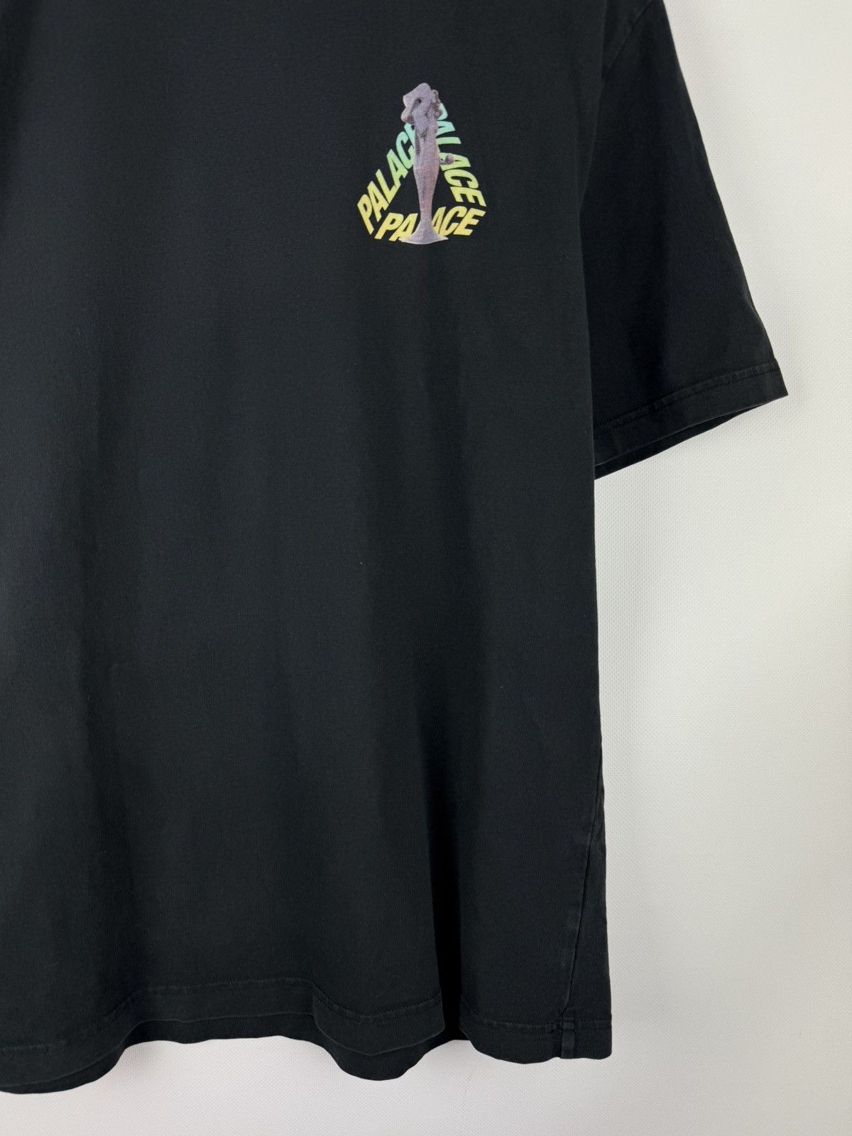 Palace Palace Skateboards Rolls P-3 Men’s Big Back Logo T Shirt Size US M / EU 48-50 / 2 - 14 Thumbnail