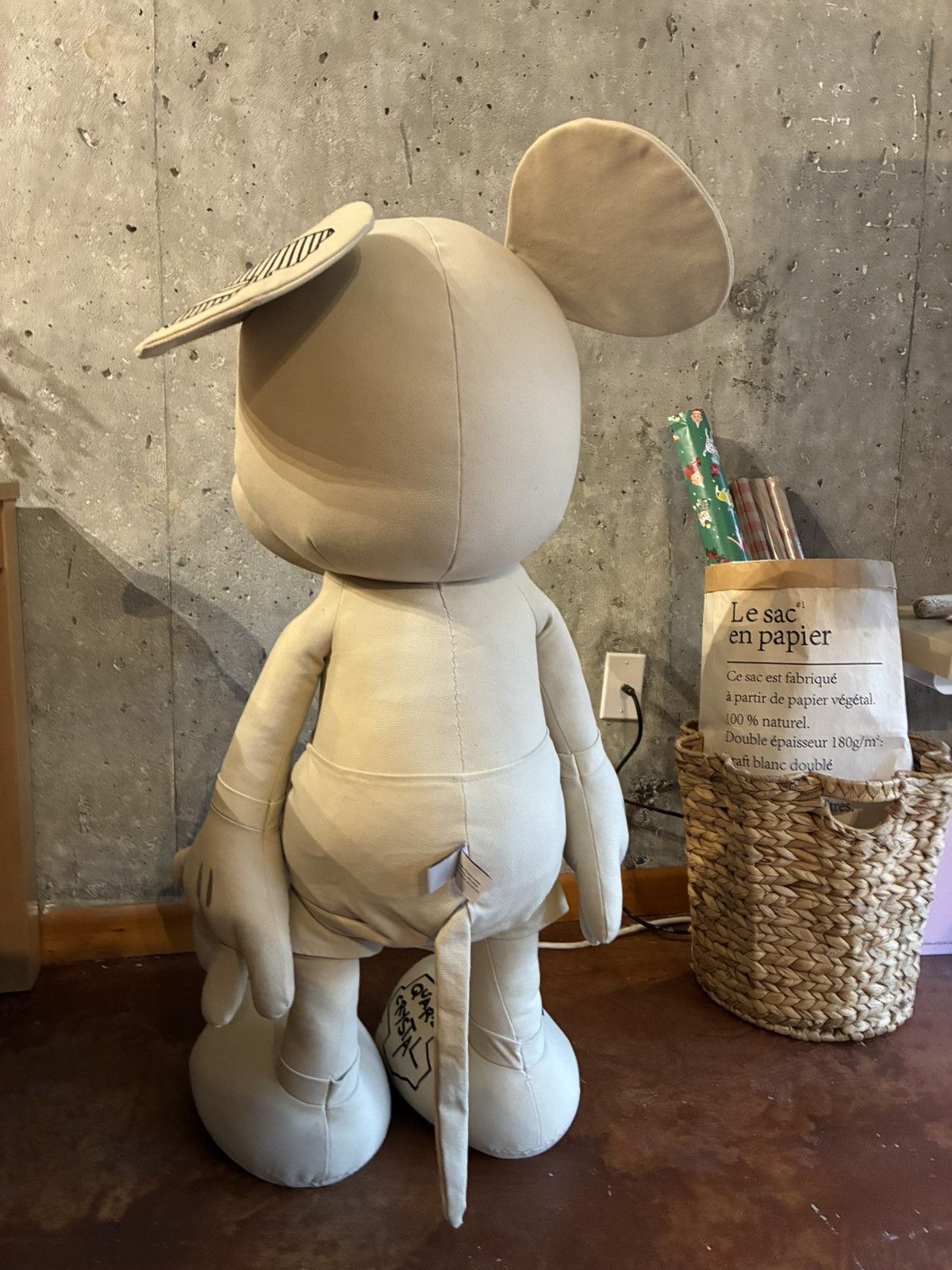 Daniel Arsham Daniel Arsham X Disney, Mickey Mouse Plush (Large), 2019 Size ONE SIZE - 3 Thumbnail