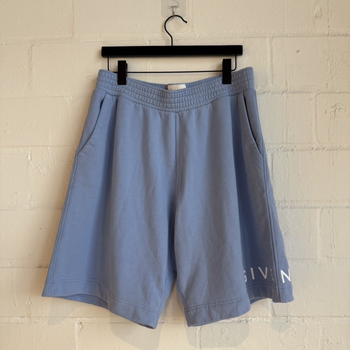 Givenchy Givenchy Light Blue Shorts Size US 36 / EU 52 - 1 Thumbnail