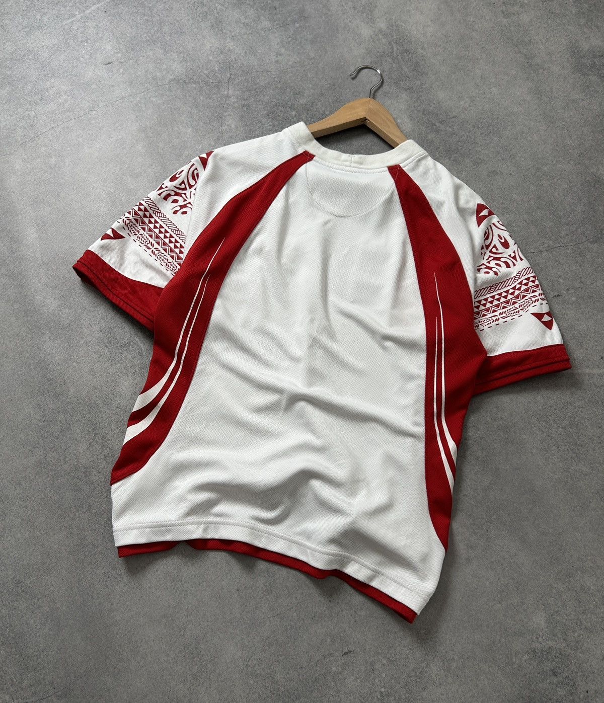 Rugby Ralph Lauren KooGa Rugby World Cup 2007 Tonga jersey mens Size US L / EU 52-54 / 3 - 2 Thumbnail