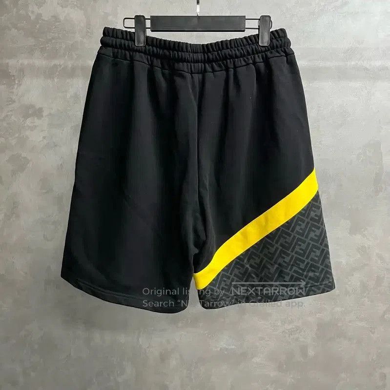 Fendi Fendi Black Cotton Casual Shorts for Men . Size US 26 / EU 42 - 2 Thumbnail