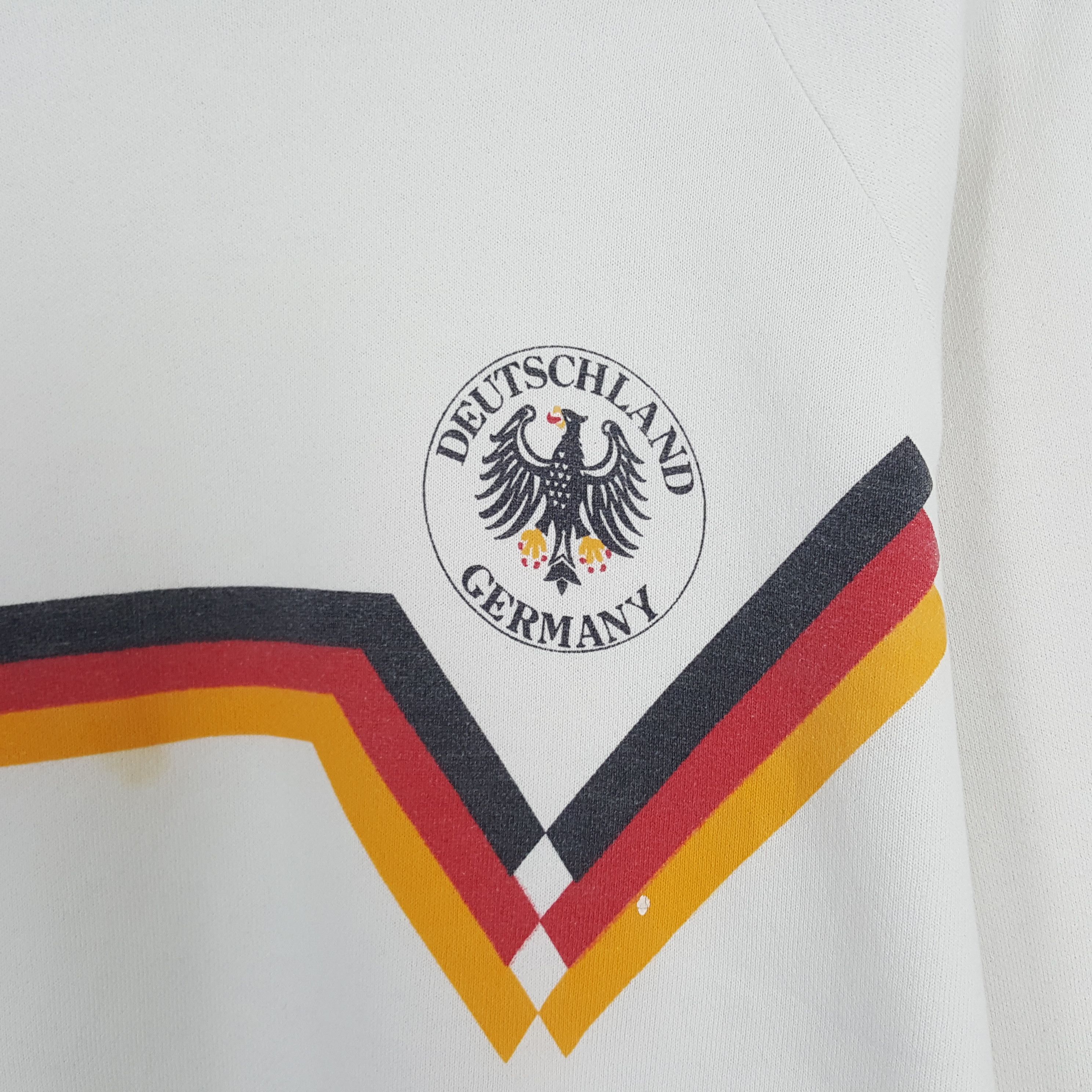 Vintage Vintage Deutschland Germany Football Sweatshirt Size US M / EU 48-50 / 2 - 2 Thumbnail