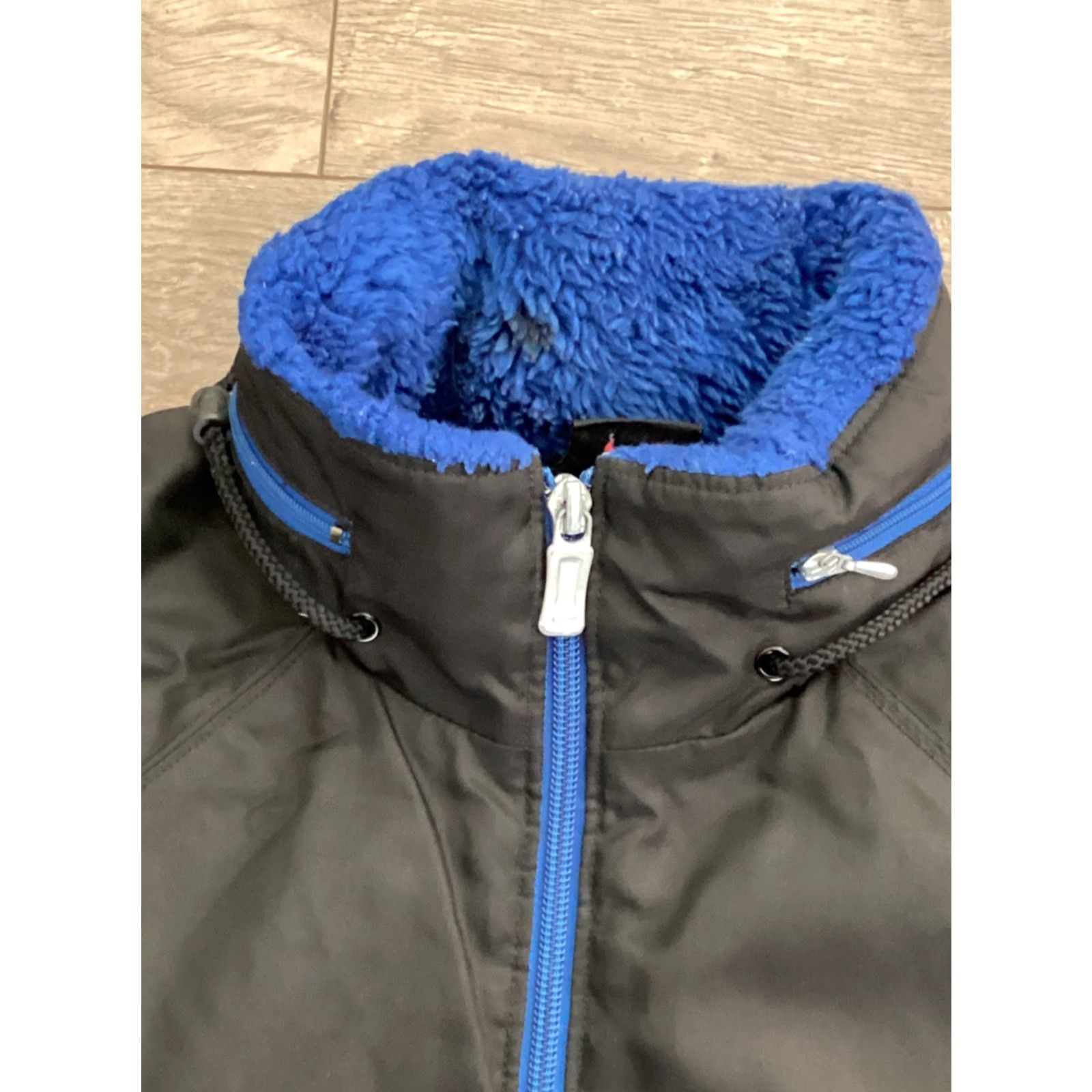 Nike VINTAGE Nike Jacket Men M Black Winter Nylon Packable Hood Fleece Lined Deep Pile Blue Accents Full Zip Pockets Adjustable Wrists Size US M / EU 48-50 / 2 - 3 Thumbnail