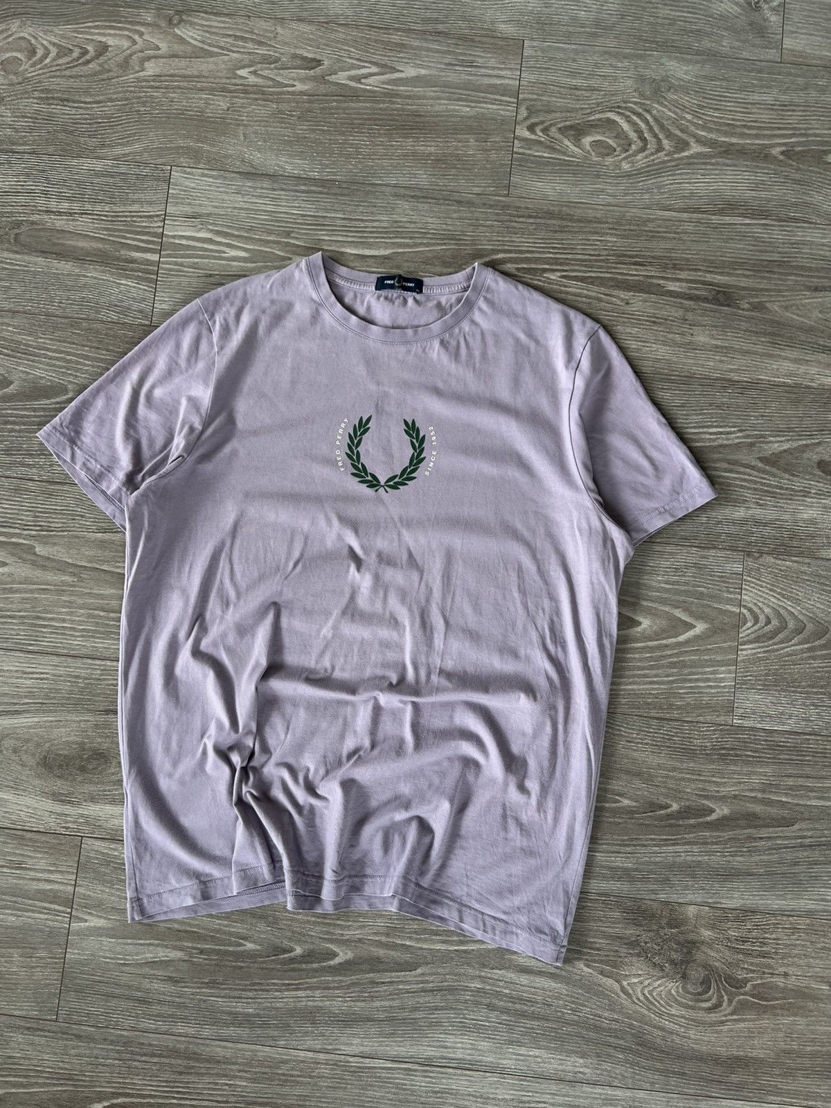 Fred Perry Rare Central Logo Fred Perry Casual Lilian Tee Size US XL / EU 56 / 4 - 8 Thumbnail