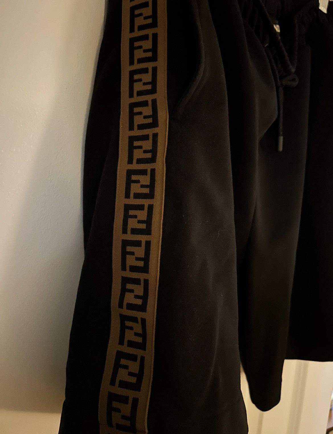 Fendi Fendi Shorts Size US 32 / EU 48 - 2 Thumbnail