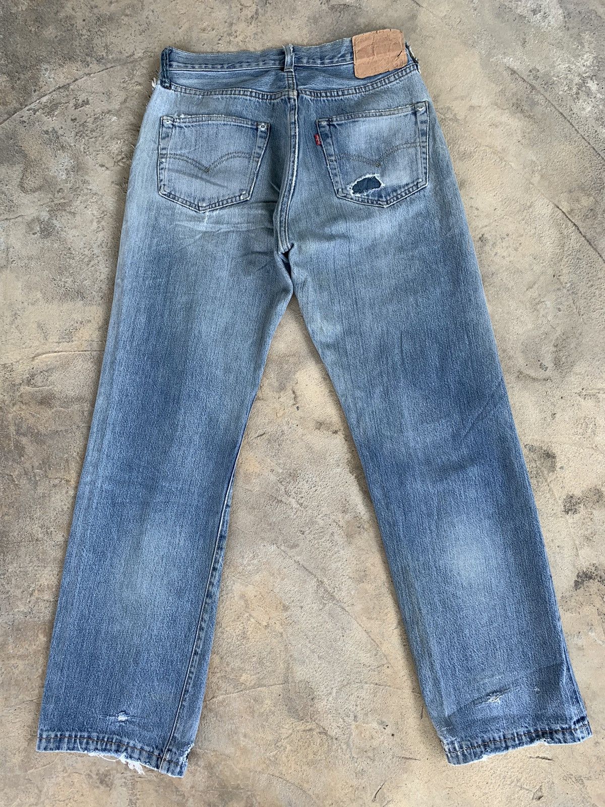 Levi's × Vintage Vintage Levis 501XX 555 Big E Selvedge Distressed Denim Size US 30 / EU 46 - 2 Thumbnail