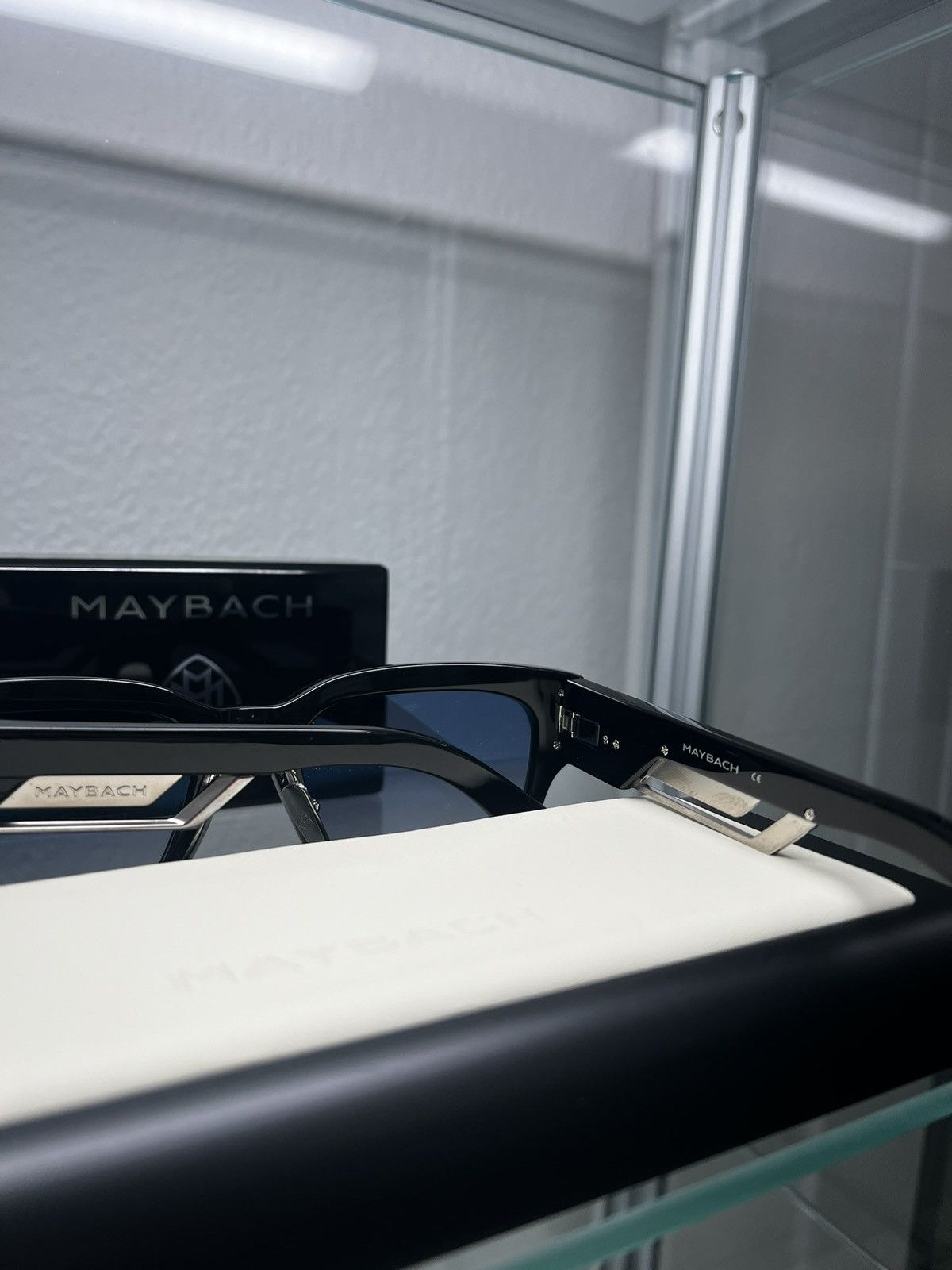 MAYBACH Eyewear Maybach The Rebel II Sunglasses Size ONE SIZE - 2 Thumbnail