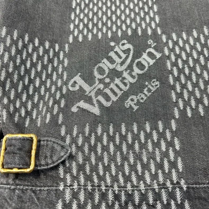 Louis Vuitton Louis Vuitton NIGO Original Black Patchwork Denim Jacket Size US S / EU 44-46 / 1 - 3 Thumbnail