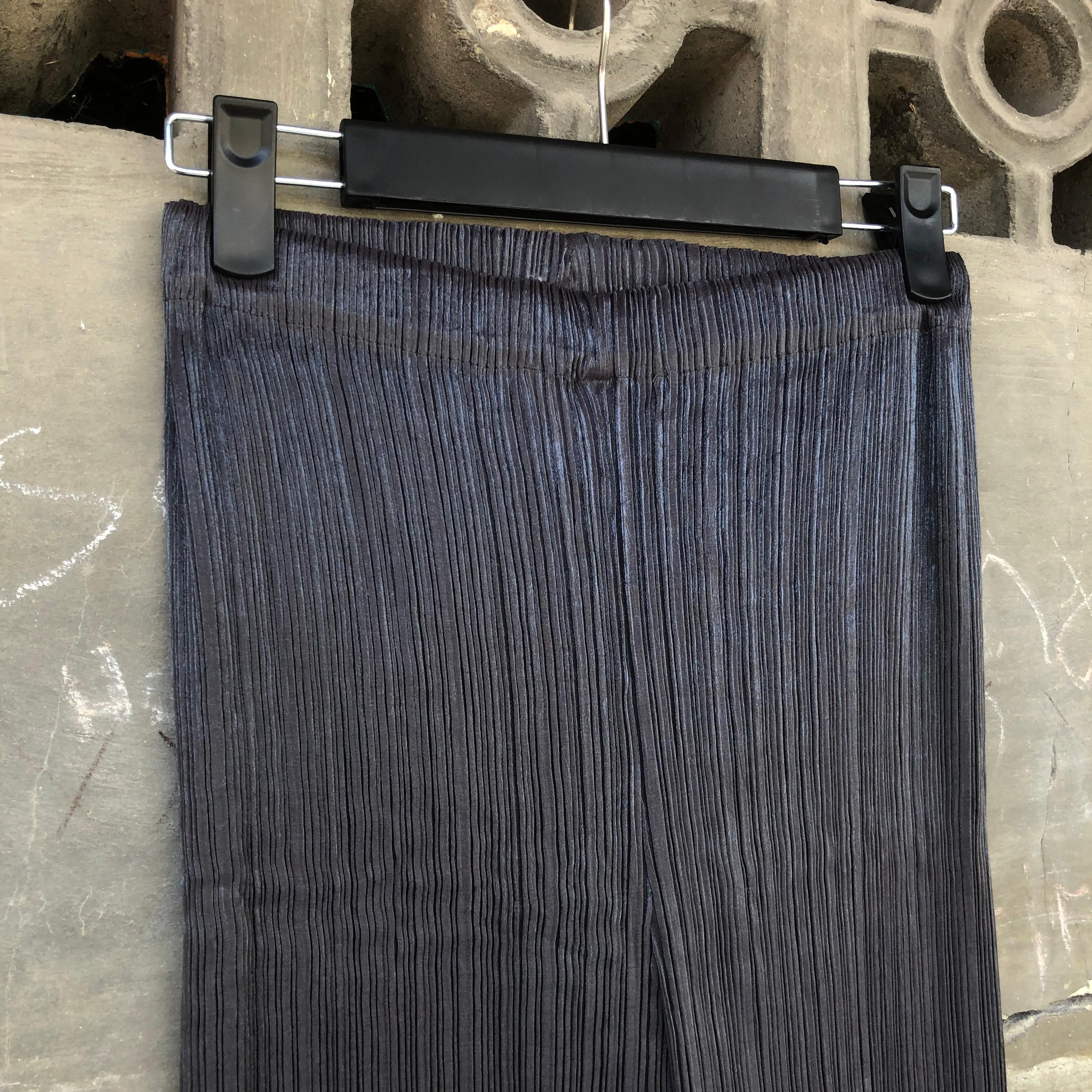 Pleats Please Issey Miyake Issey Miyake Pleats Black Silver Rayon Size US 29 - 2 Thumbnail