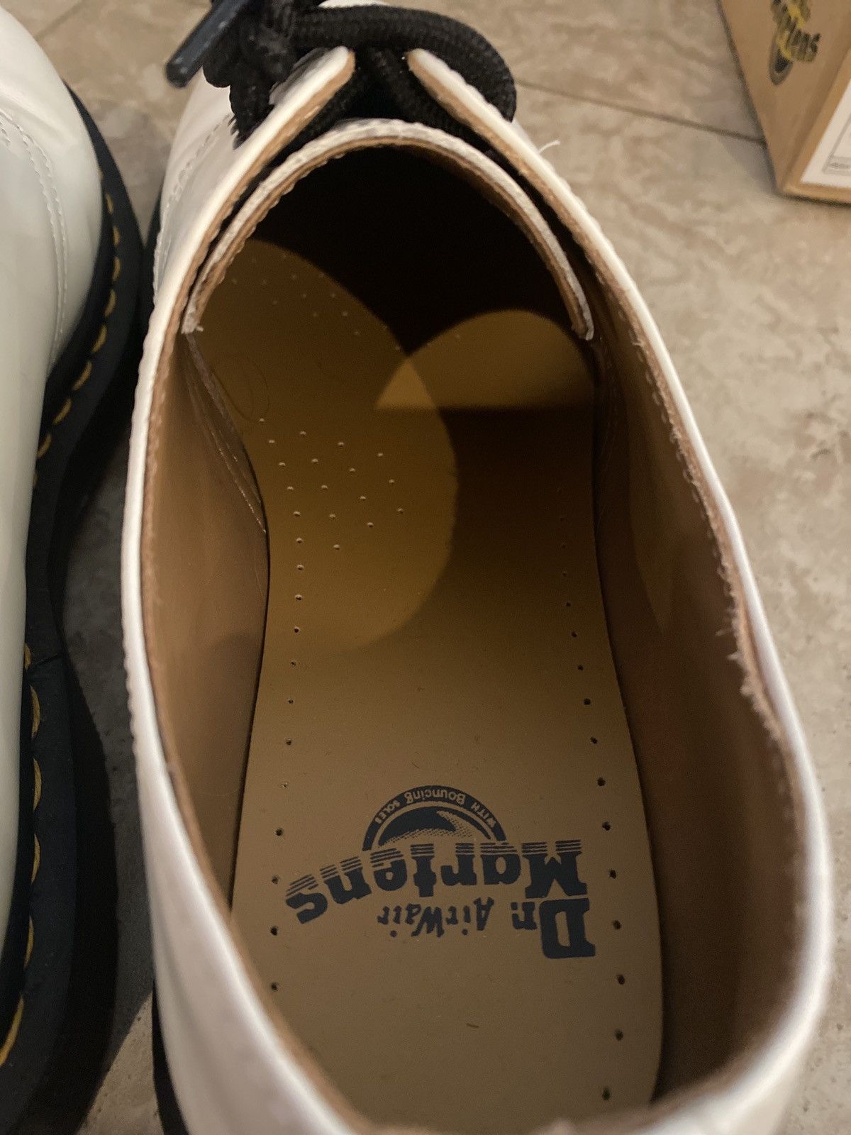 Dr. Martens 1461 White Dr. Marten Boots Size US 8 / EU 41 - 9 Thumbnail