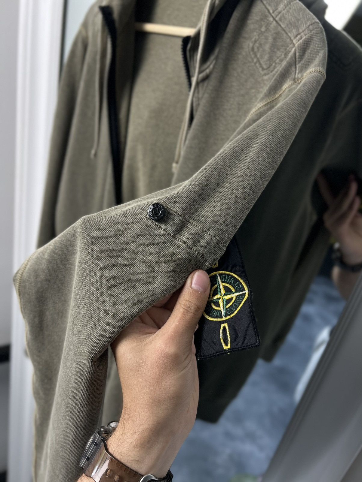 Designer × Stone Island Stone Island Khaki Green Hoodie L — Perfect Condition Size US L / EU 52-54 / 3 - 21 Thumbnail