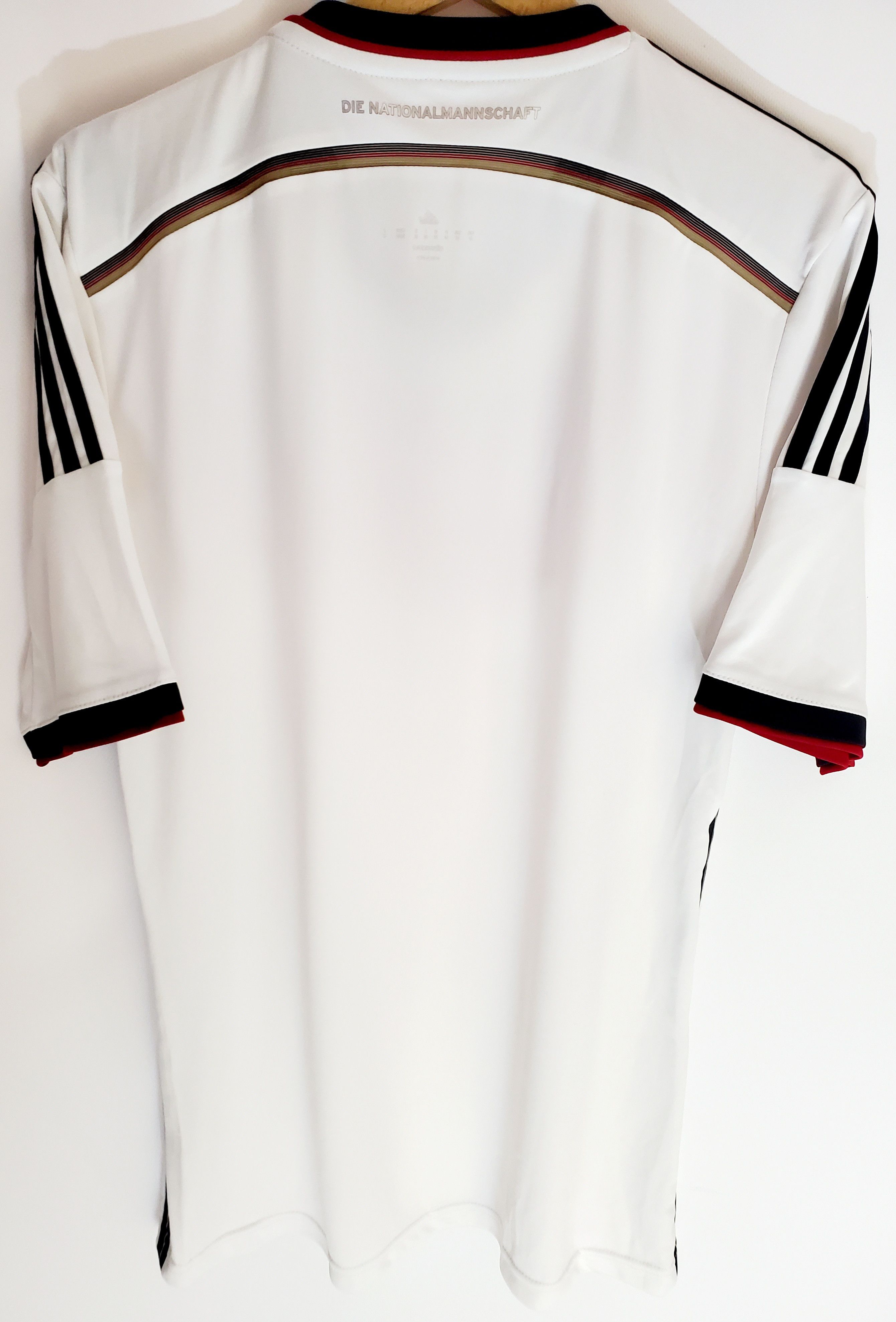 Adidas GERMANY 2014 2015 HOME FOOTBALL JERSEY perfect condition M Size US M / EU 48-50 / 2 - 5 Thumbnail