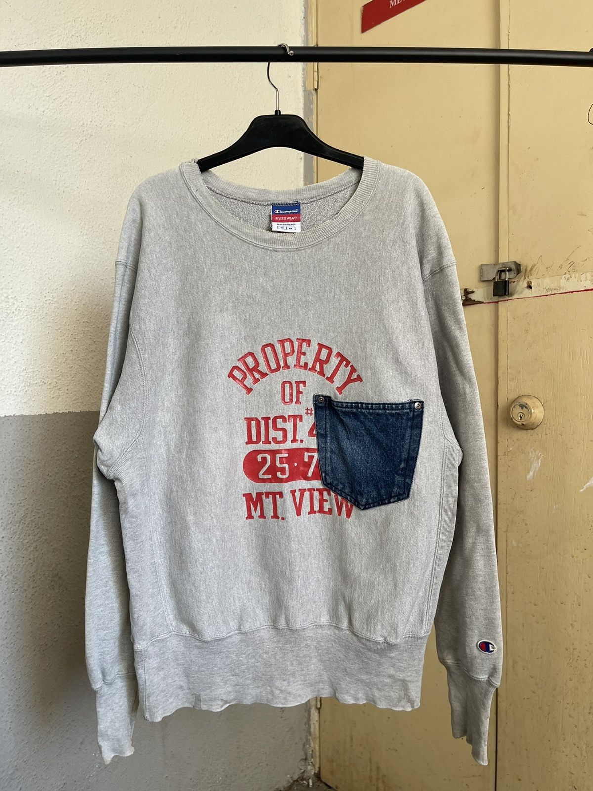 Champion Vintage Champion Reverse Weave Property Single Denim Pocket Size US M / EU 48-50 / 2 - 1 Thumbnail