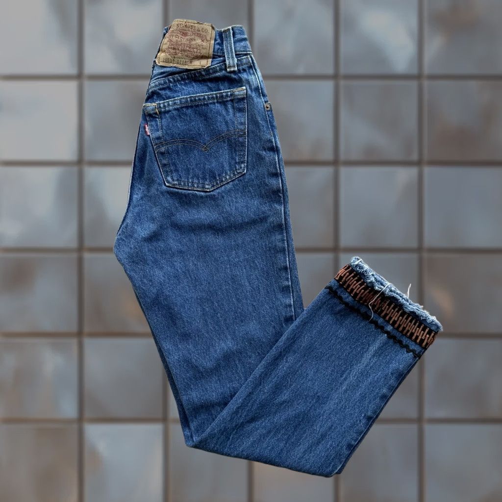 Levi's VINTAGE Levi's 501 Jeans 22 Blue Made In USA 80s Straight Denim Workwear Mens Womens Size 40" / US 18 - 1 Thumbnail