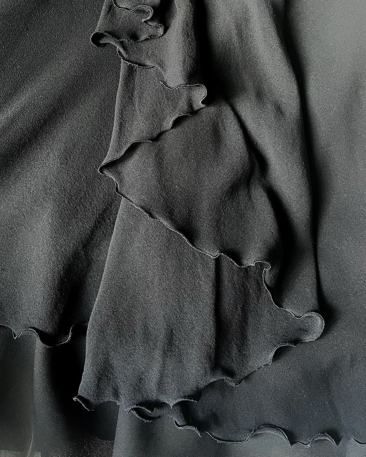 Armani Collezioni Vintage Armani Silk Ruffle Skirt Size 30" / US 8 / IT 44 - 3 Thumbnail