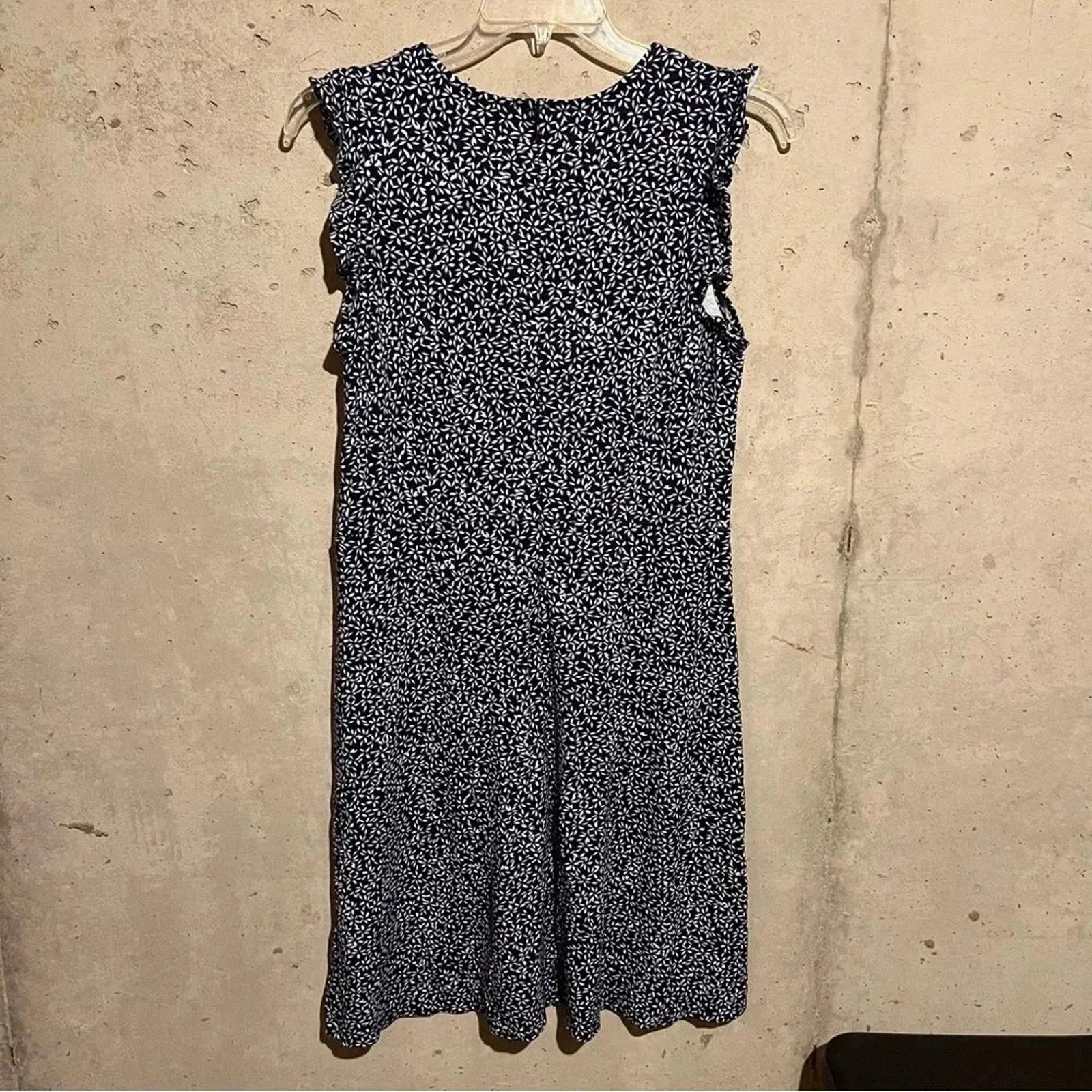 Old Navy Old Navy Leaf Print Flutter Sleeve Tank Dress Women Sz L Size L / US 10 / IT 46 - 5 Thumbnail