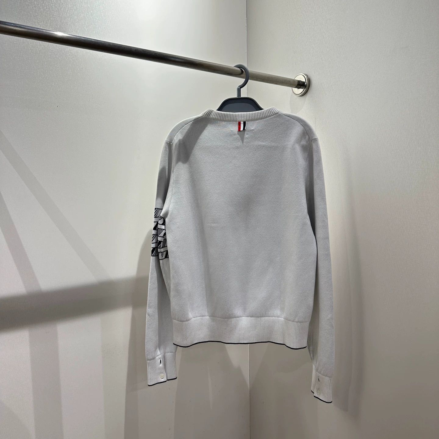 Thom Browne Thom Browne apr785 4-Bar Knit Sweatshirt 2 Cotton Size XS / US 0-2 / IT 36-38 - 2 Thumbnail