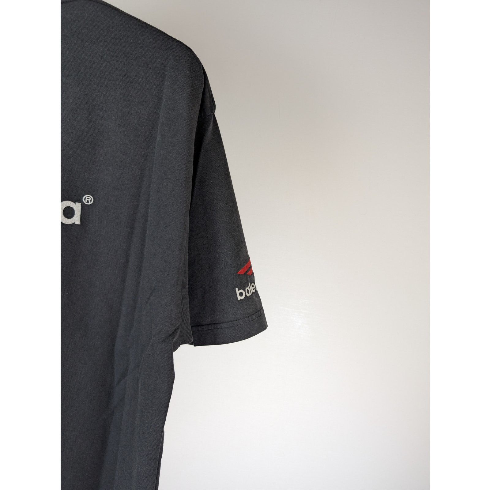 Balenciaga o1rshd1 Medium Fit 3B Sports Icon T-Shirt in Black Size US S / EU 44-46 / 1 - 13 Thumbnail