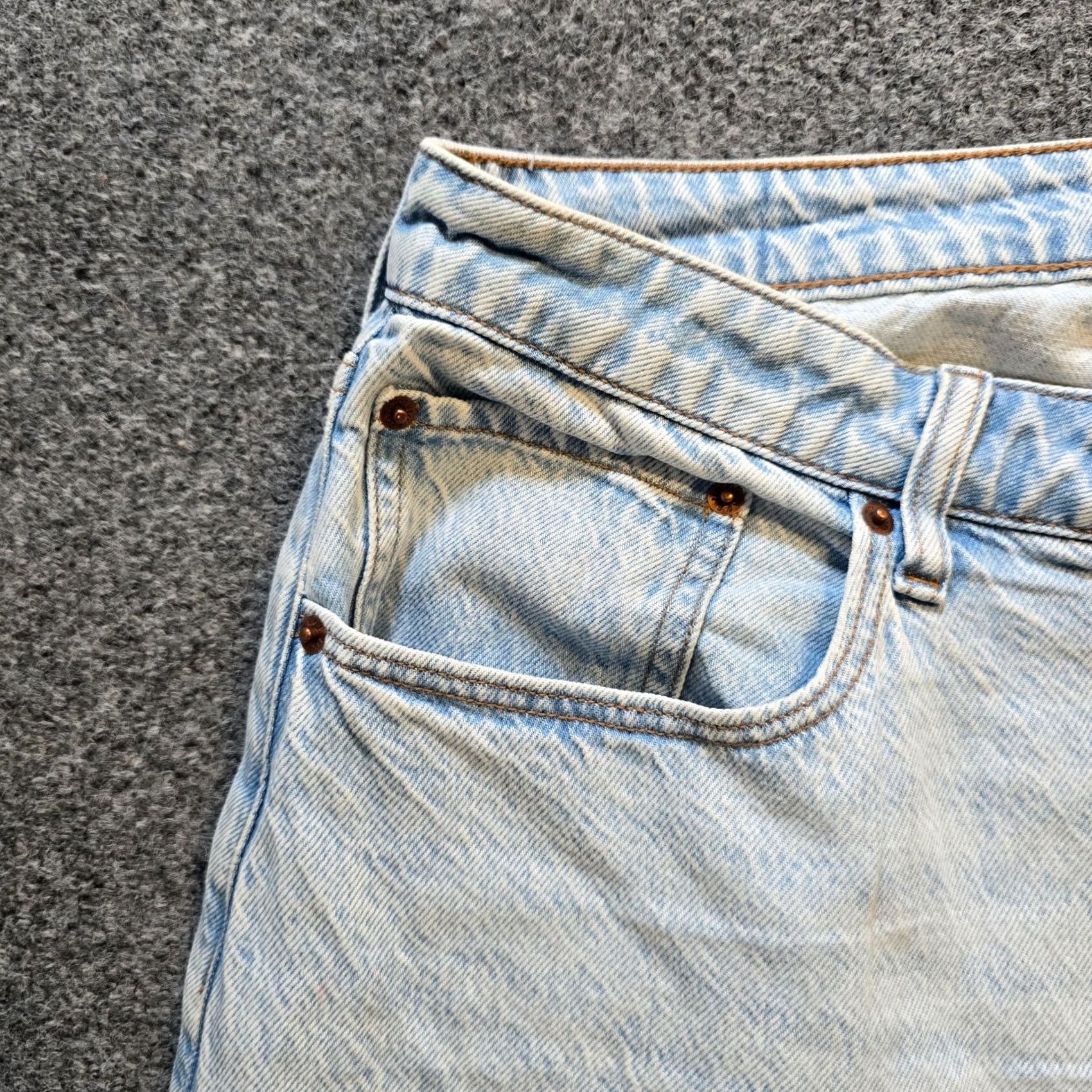 Abercrombie & Fitch Abercrombie & Fitch Jeans Womens Size 14P Short Blue Crop Wide Leg Raw Hem Capsule 90s Off Season Women Size 36" / US 14 / IT 50 - 3 Thumbnail