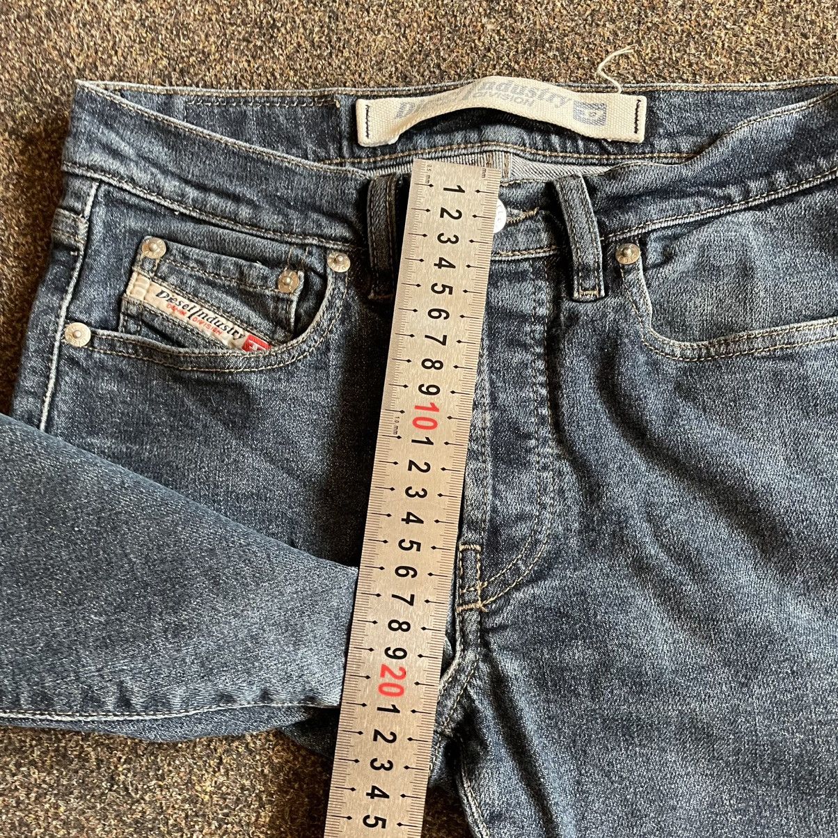 Vintage Vintage Y2K Diesel Jeans Thrashed Faded Grunge Skate Logo 26 Size 26" / US 2 / IT 38 - 11 Thumbnail
