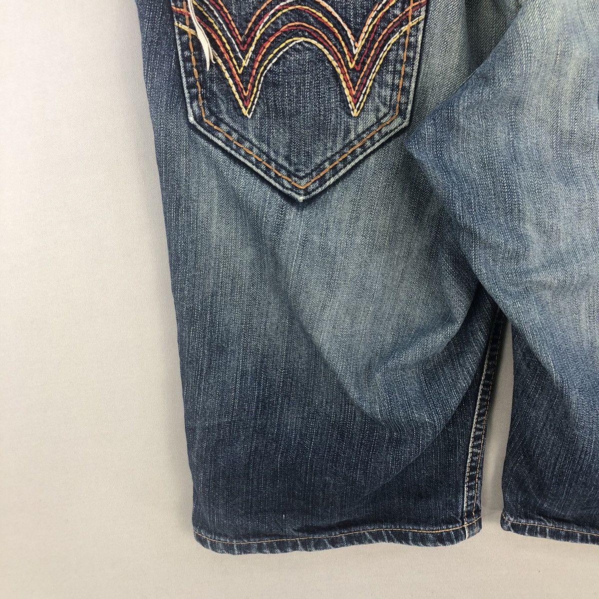 Edwin Vintage 2000s Distressed Edwin Navajo Short Pants Size US 37 - 17 Thumbnail