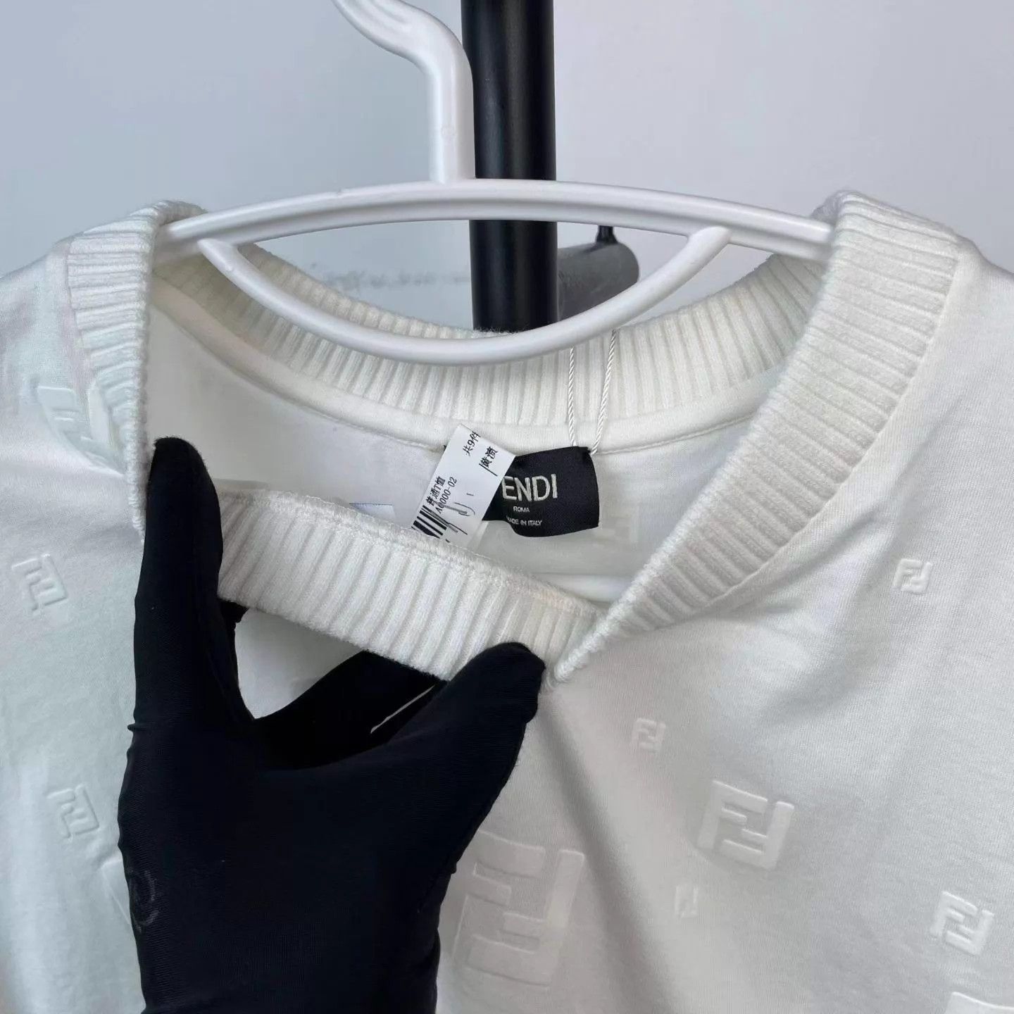 Fendi Fendi White Double F Embossed FF Print Oversized T-shirt M Size US M / EU 48-50 / 2 - 2 Thumbnail