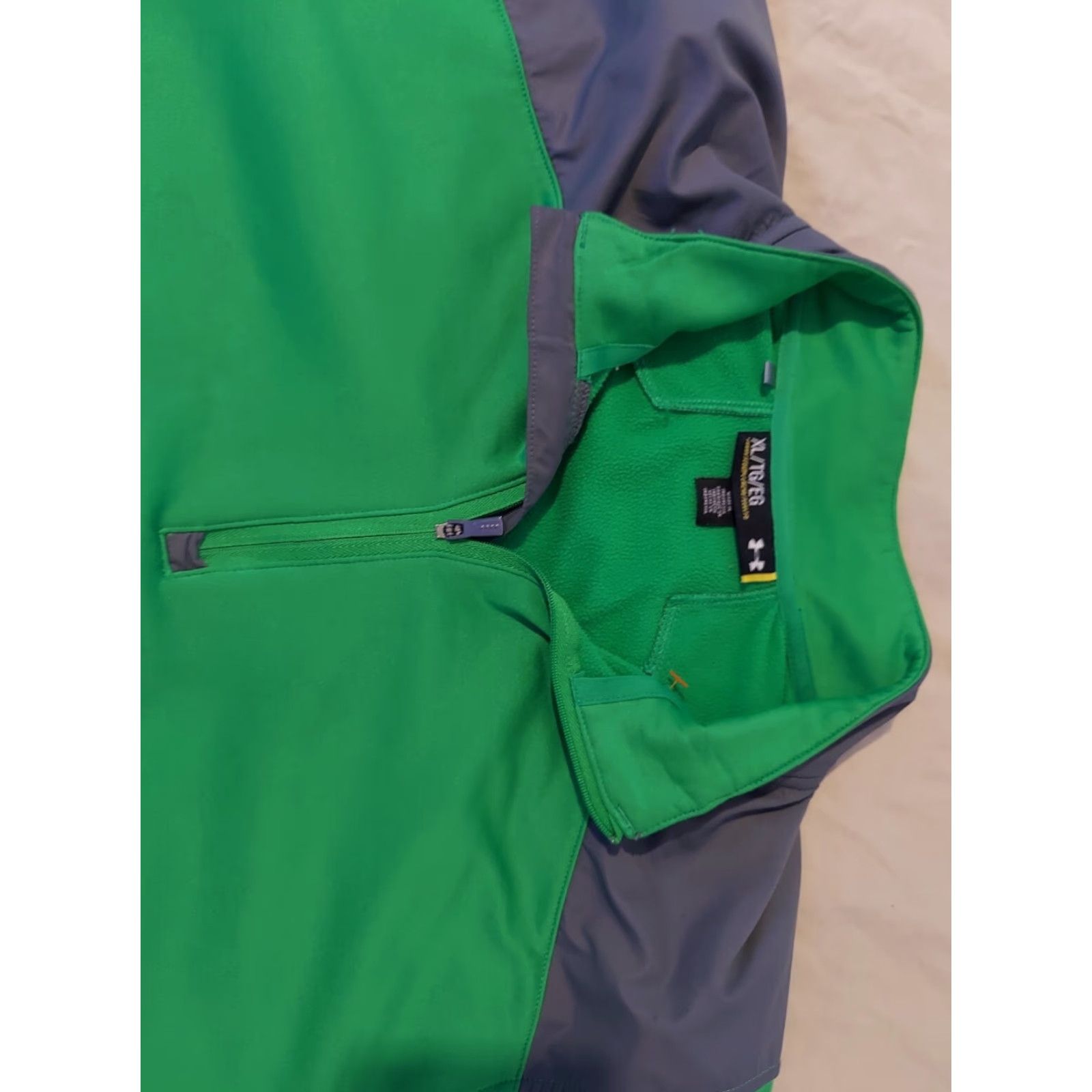 Under Armour VINTAGE? Under Armour Mens Sweatshirt XL Green Pullover Athletic Size XL Mens Green Under Armour Sweatshirt Athletic XL Mens Green Size US XL / EU 56 / 4 - 2 Thumbnail