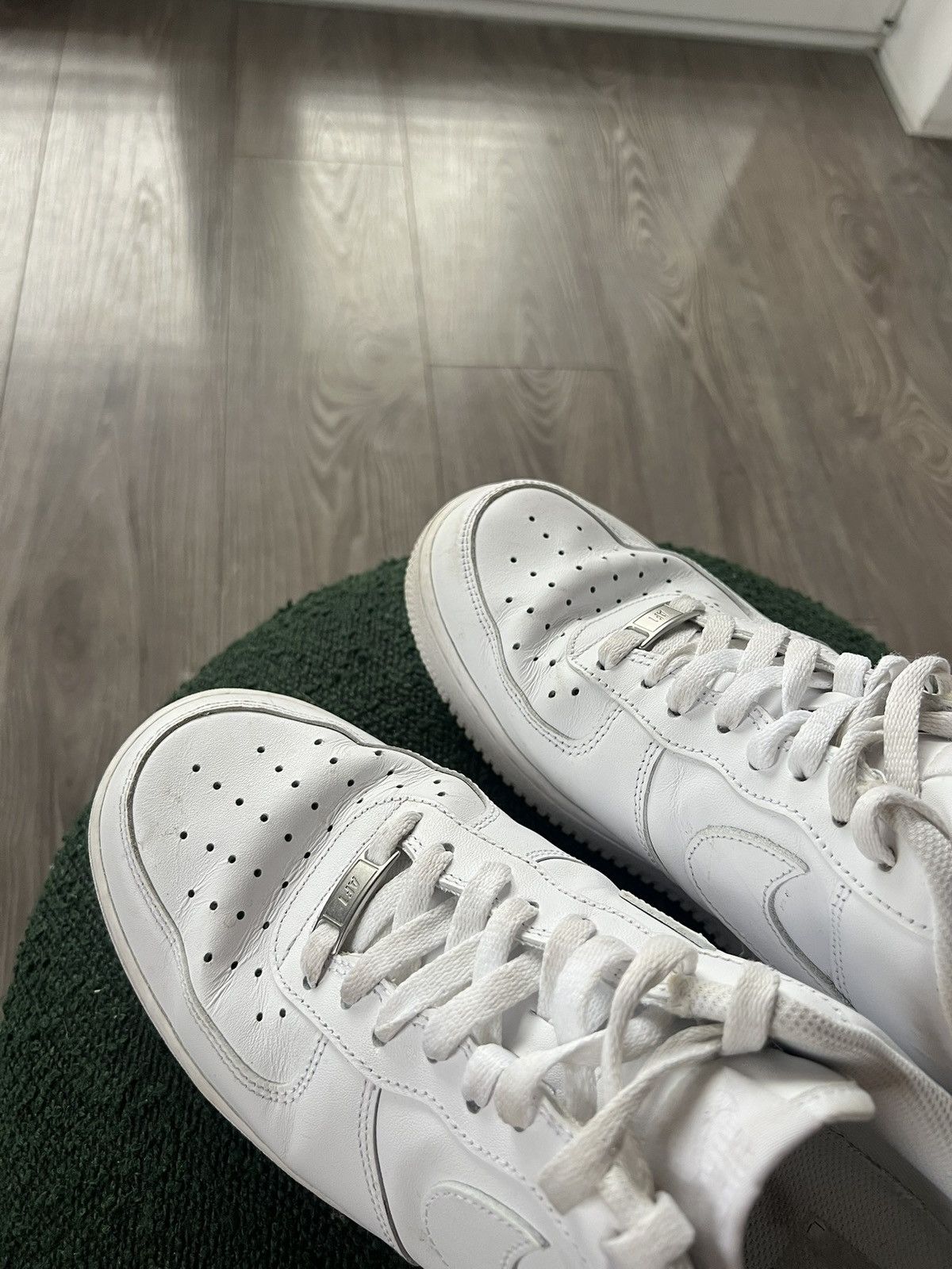 Nike Nike Air Force 1 Triple White AR Leather Sneakers Size US 9 / EU 42 - 17 Thumbnail
