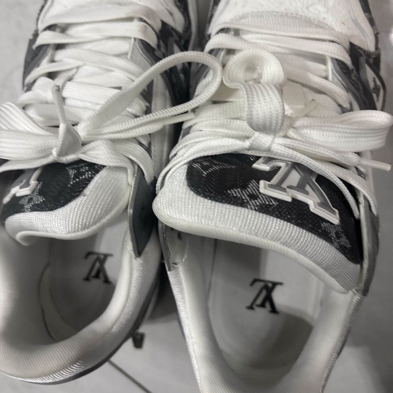 Louis Vuitton Louis Vuitton Trainer Low-Top Sneakers in Gray and White -2 Size US 7.5 / EU 40-41 - 7 Thumbnail