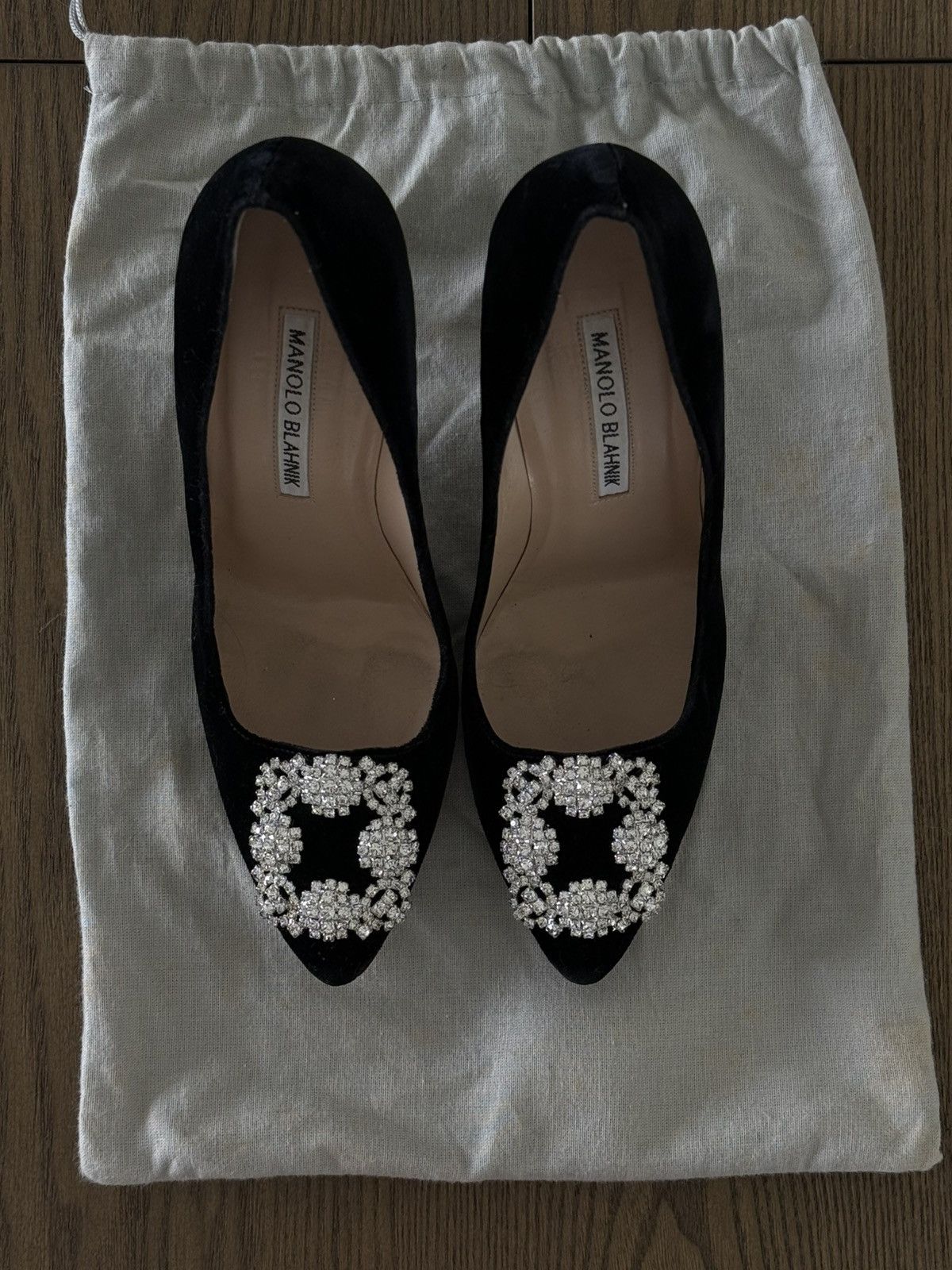 Manolo Blahnik Hangisi Pumps Size US 7.5 / IT 37.5 - 2 Thumbnail
