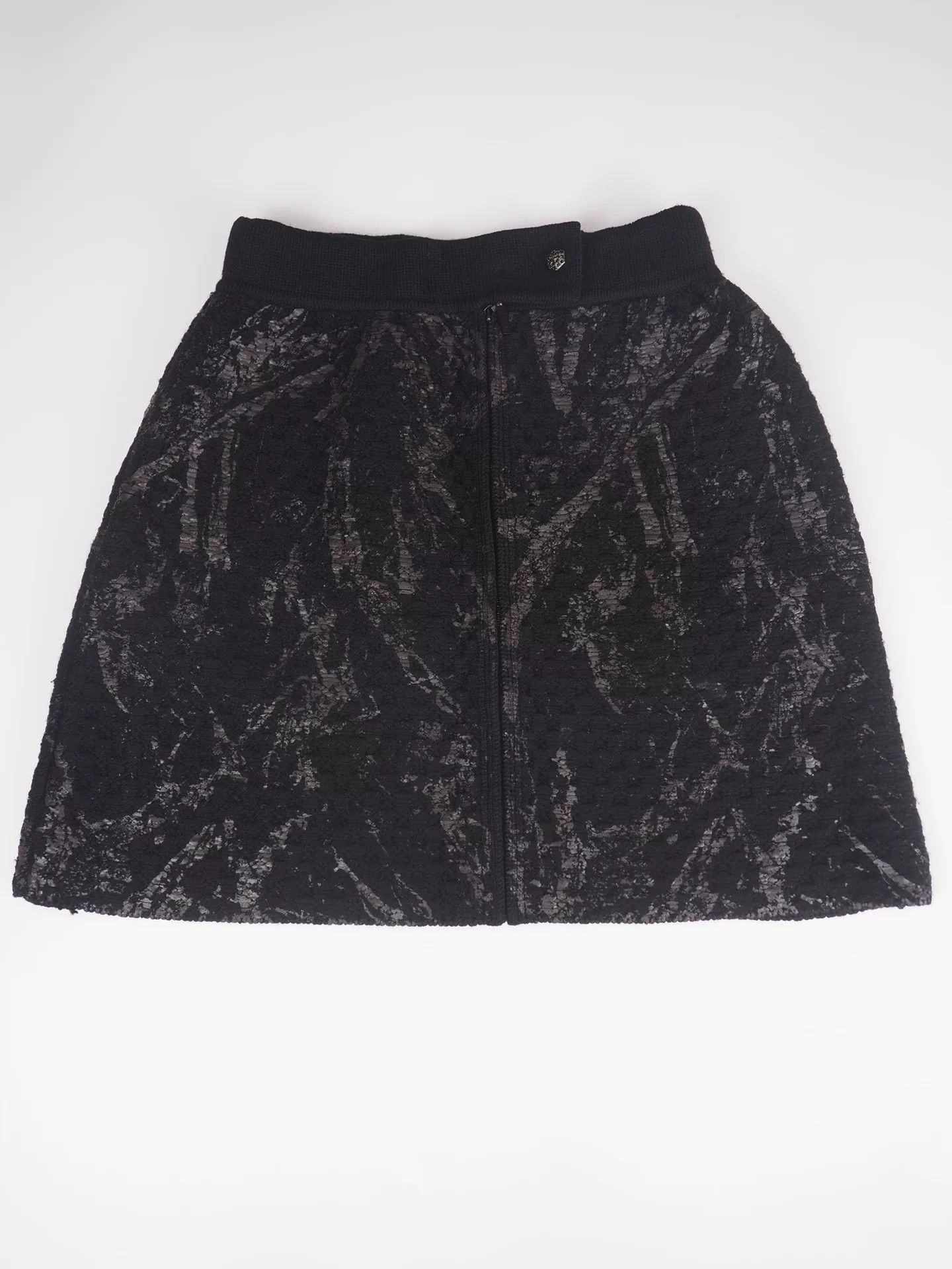 Chanel chanel black knit zip-up coco mark skirt Size US 36 / EU 52 - 1 Thumbnail
