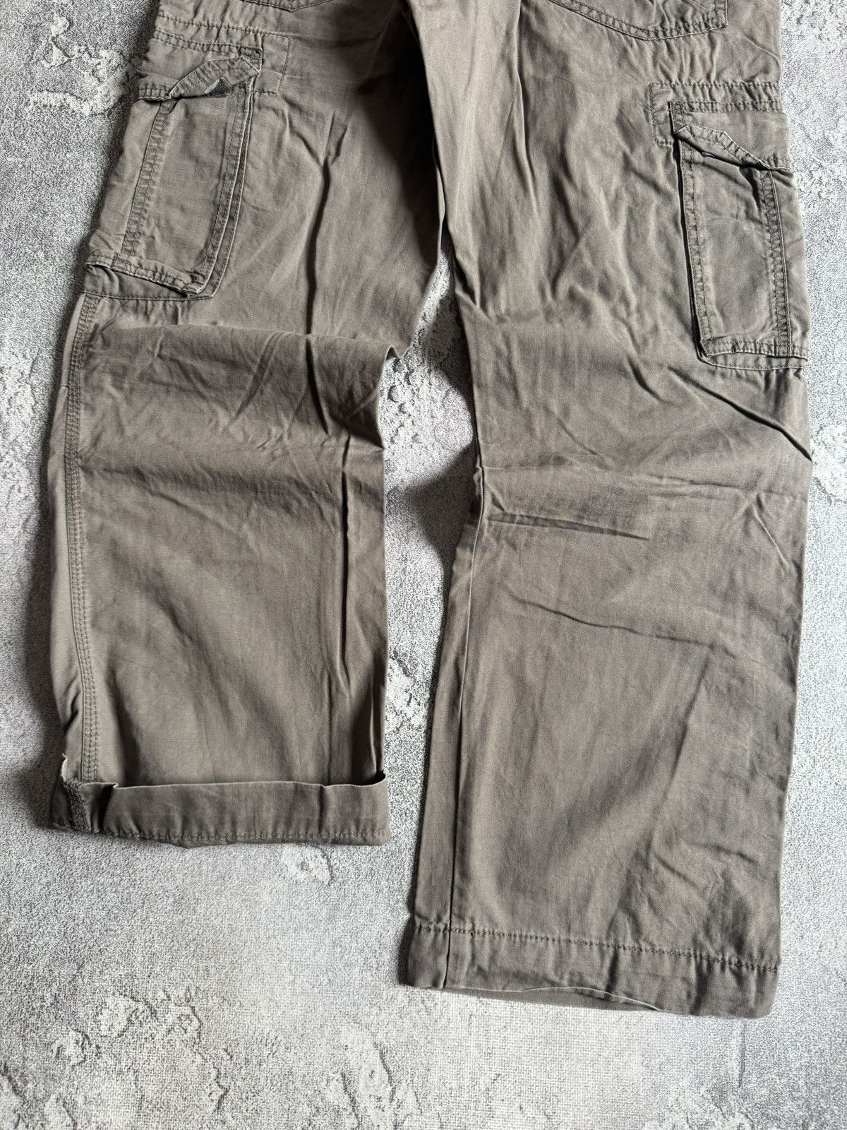 Le Grande Bleu (L.G.B.) Clockhouse 30/30 cargo multipocket baggy pants trousers Y2K Size US 30 / EU 46 - 9 Thumbnail
