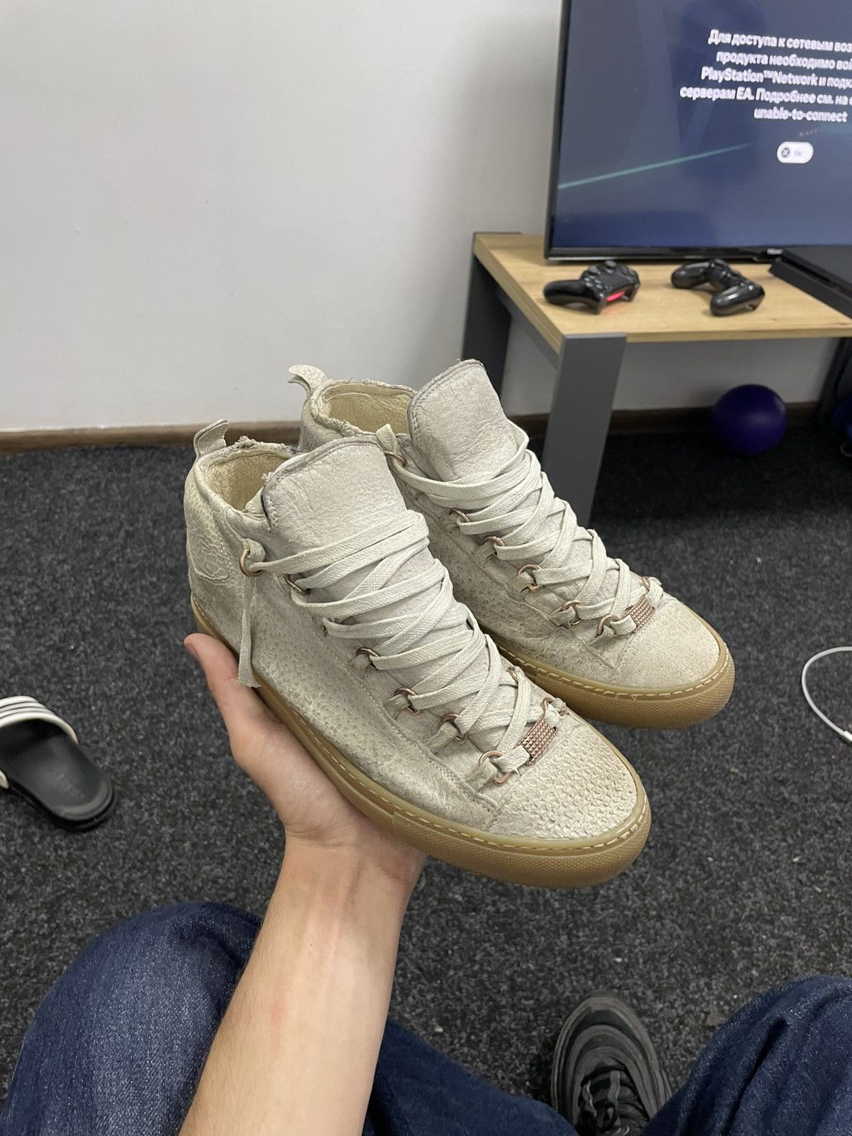 Balenciaga Arena high shoes vintage luxury