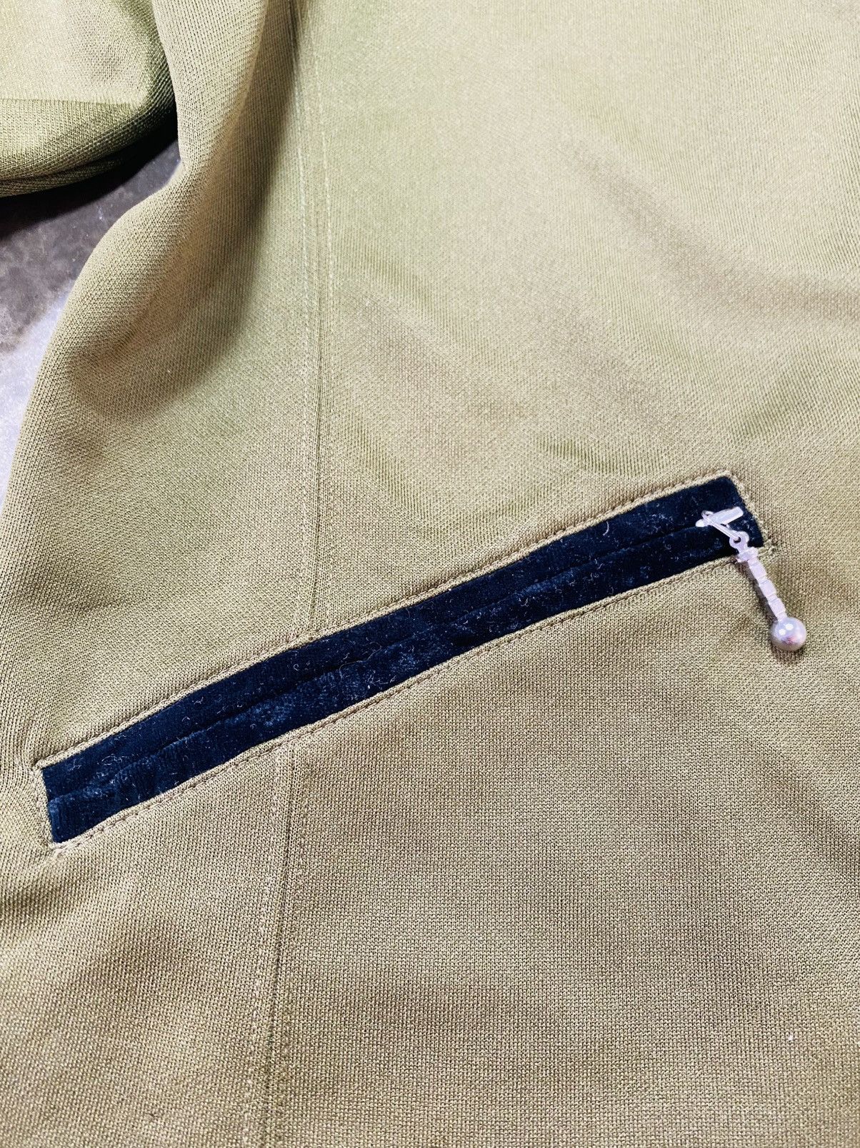 Adidas Rare Adidas Zipper Hoodie Jacket Size US M / EU 48-50 / 2 - 8 Thumbnail