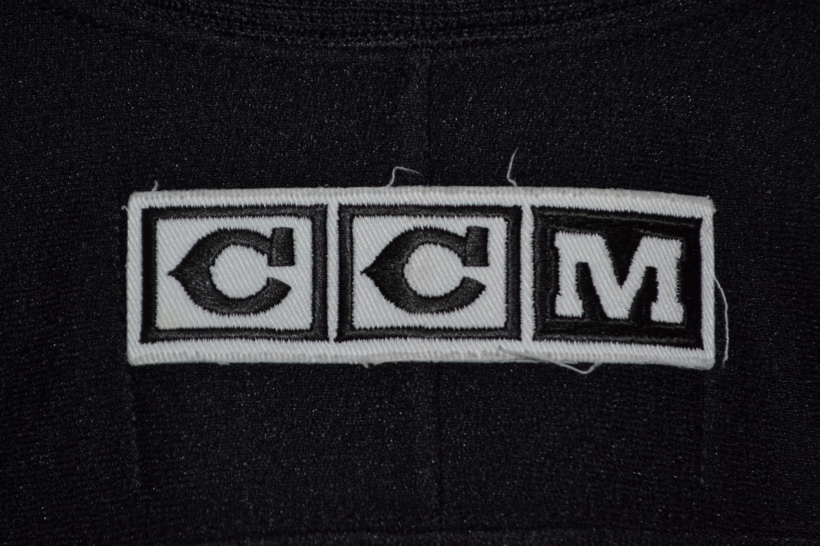 Ccm Pittsburgh Penguins Vintage Malkin 71 CCM Jersey Fight Strap Size US S / EU 44-46 / 1 - 18 Thumbnail